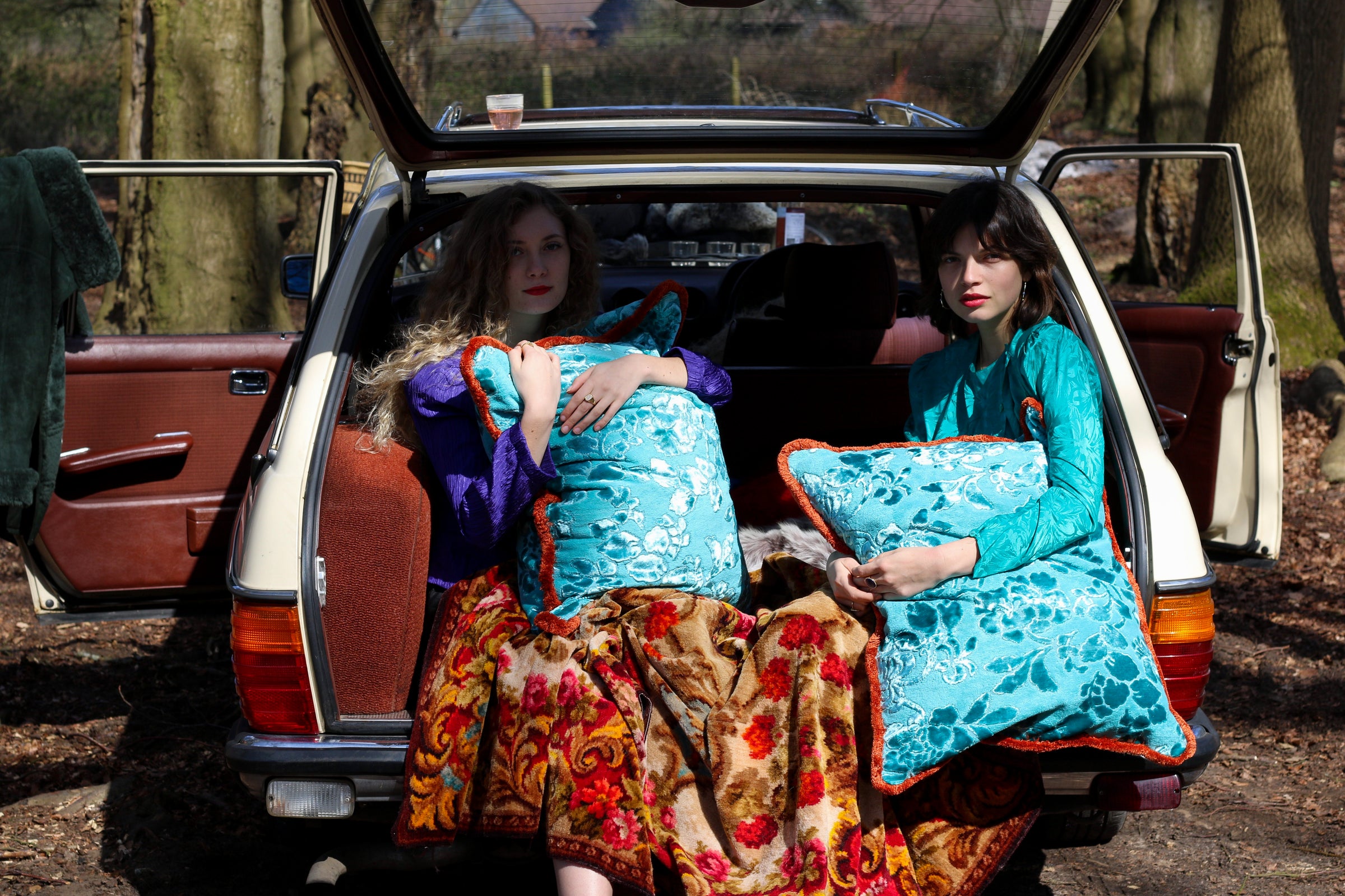 Cushions & Throws