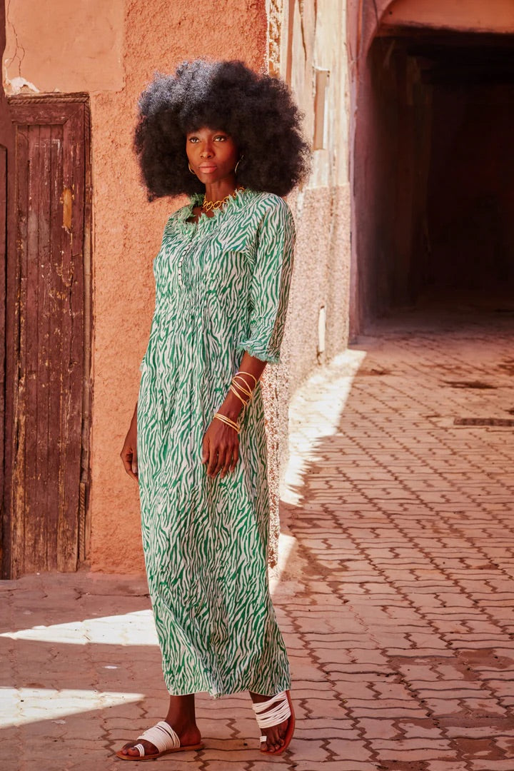 at long last dress item Tea Athenee Ruffle Rich Lavender elaurante Pty Ltd The centre back invisible zipper ensures a seamless finish from every angle All Products Last Dress