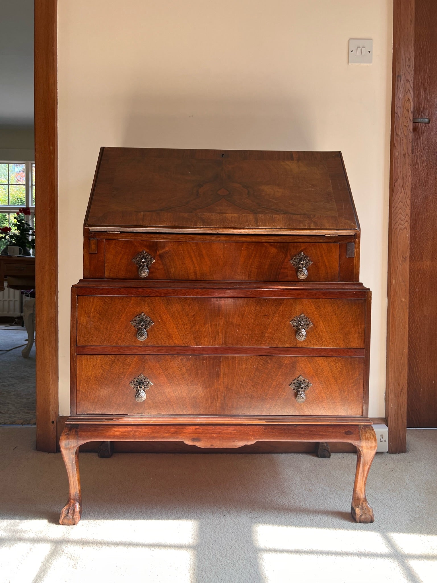Antique Queen Anne Walnut Burr Bureau