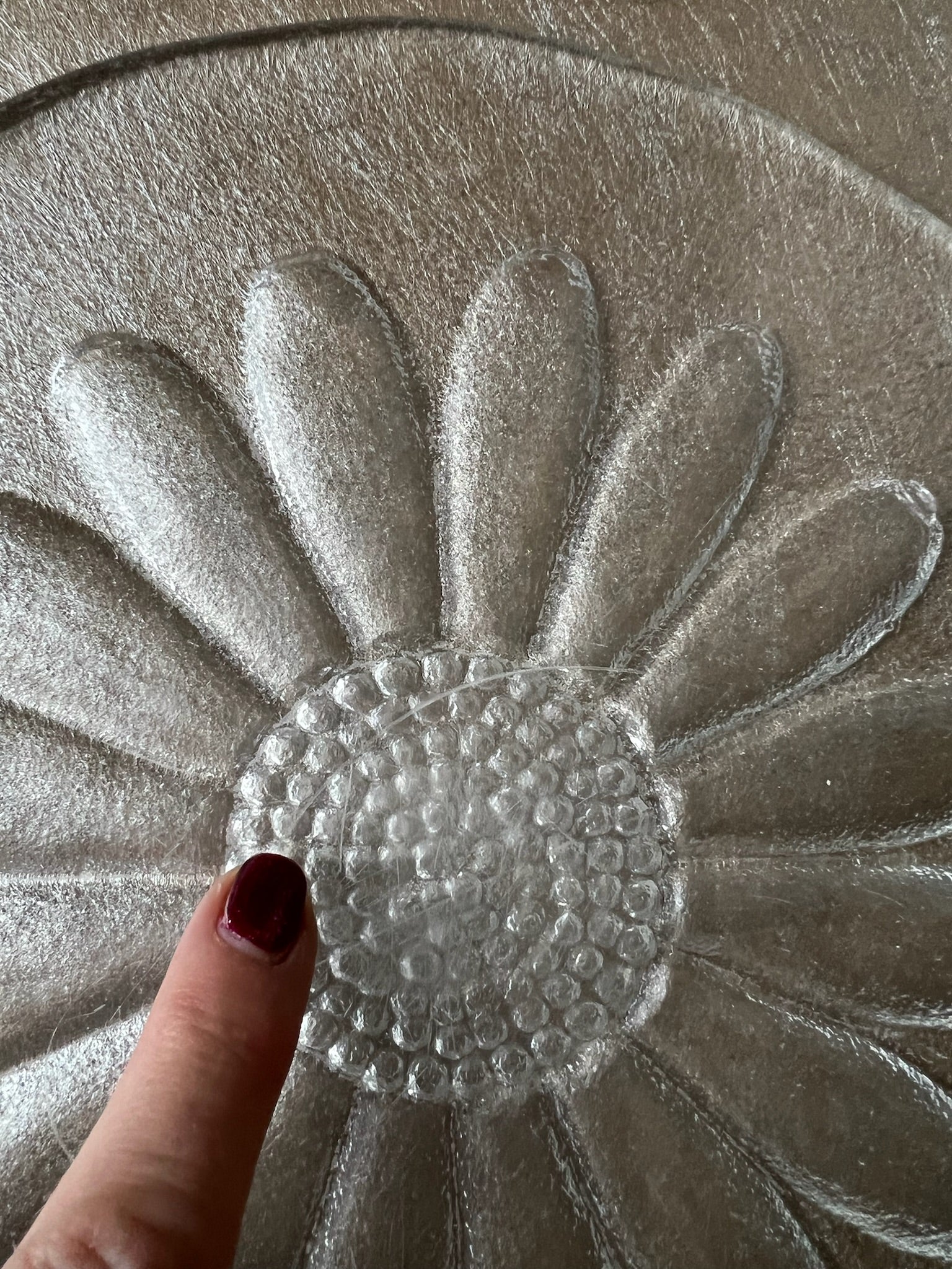 Dartington Daisy Glass Plaque