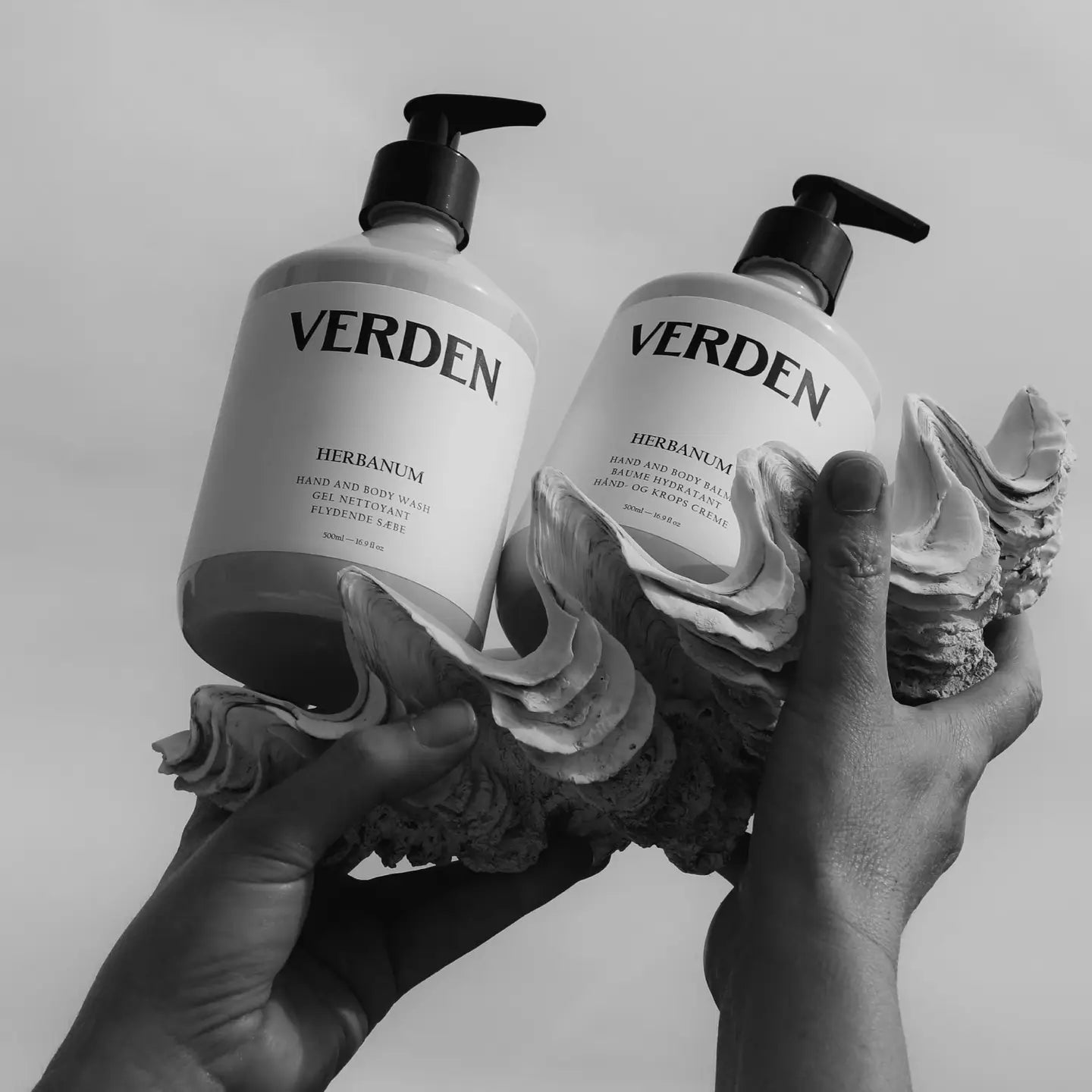 Herbanum Hand and Body Wash • Voden