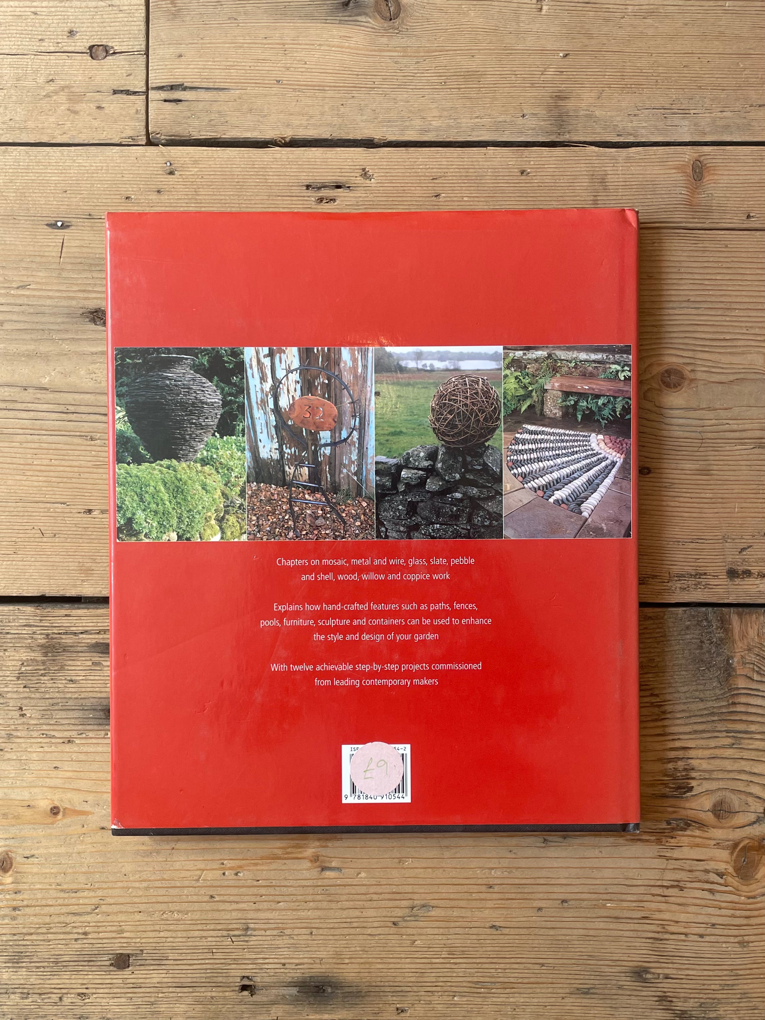 Garden Crafts by Geraldine Rudge