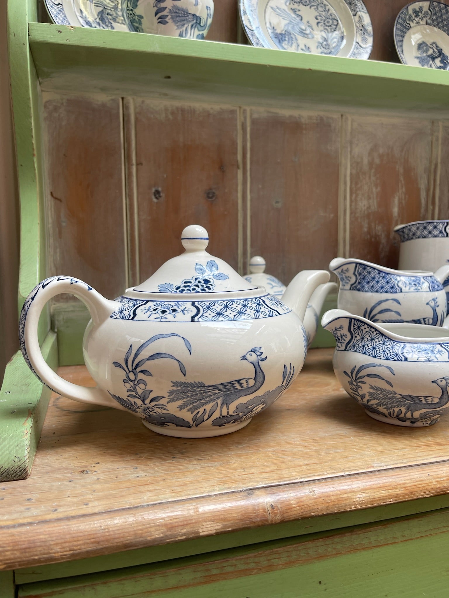 28 Piece Woods & Son Tea Set "Yuan"
