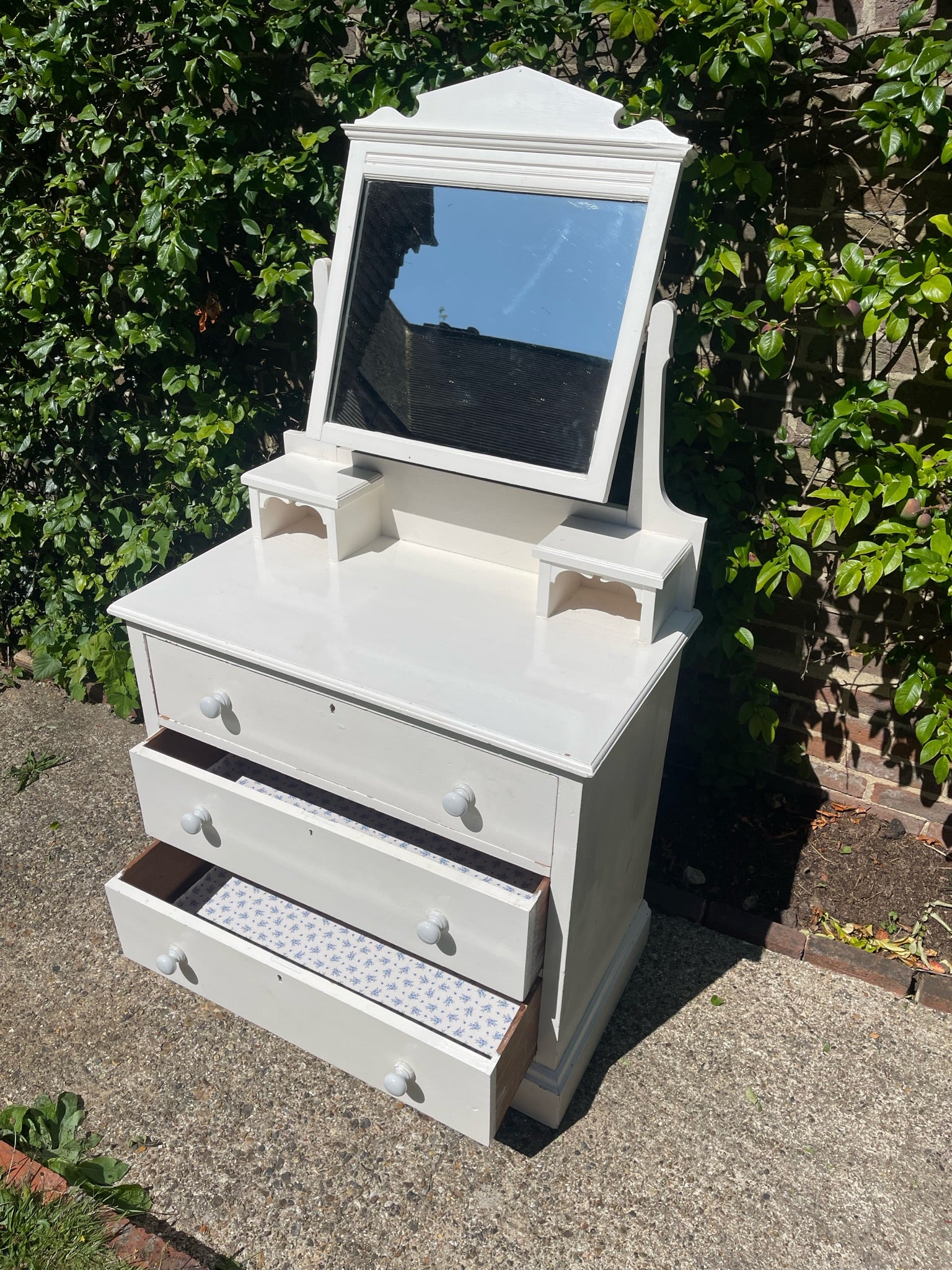 White Painted Dresser with Mirror