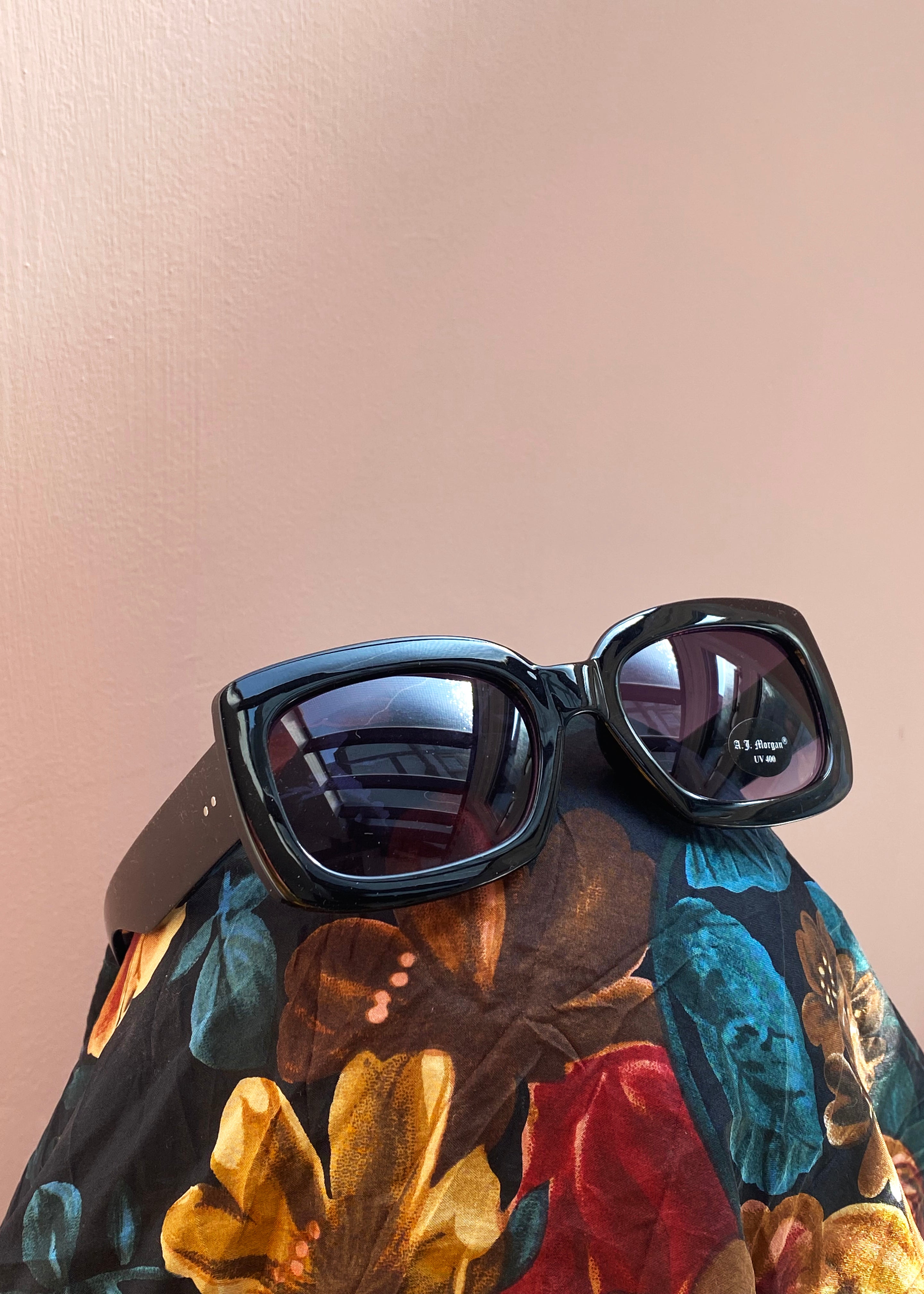 A.J. Morgan Square Shades