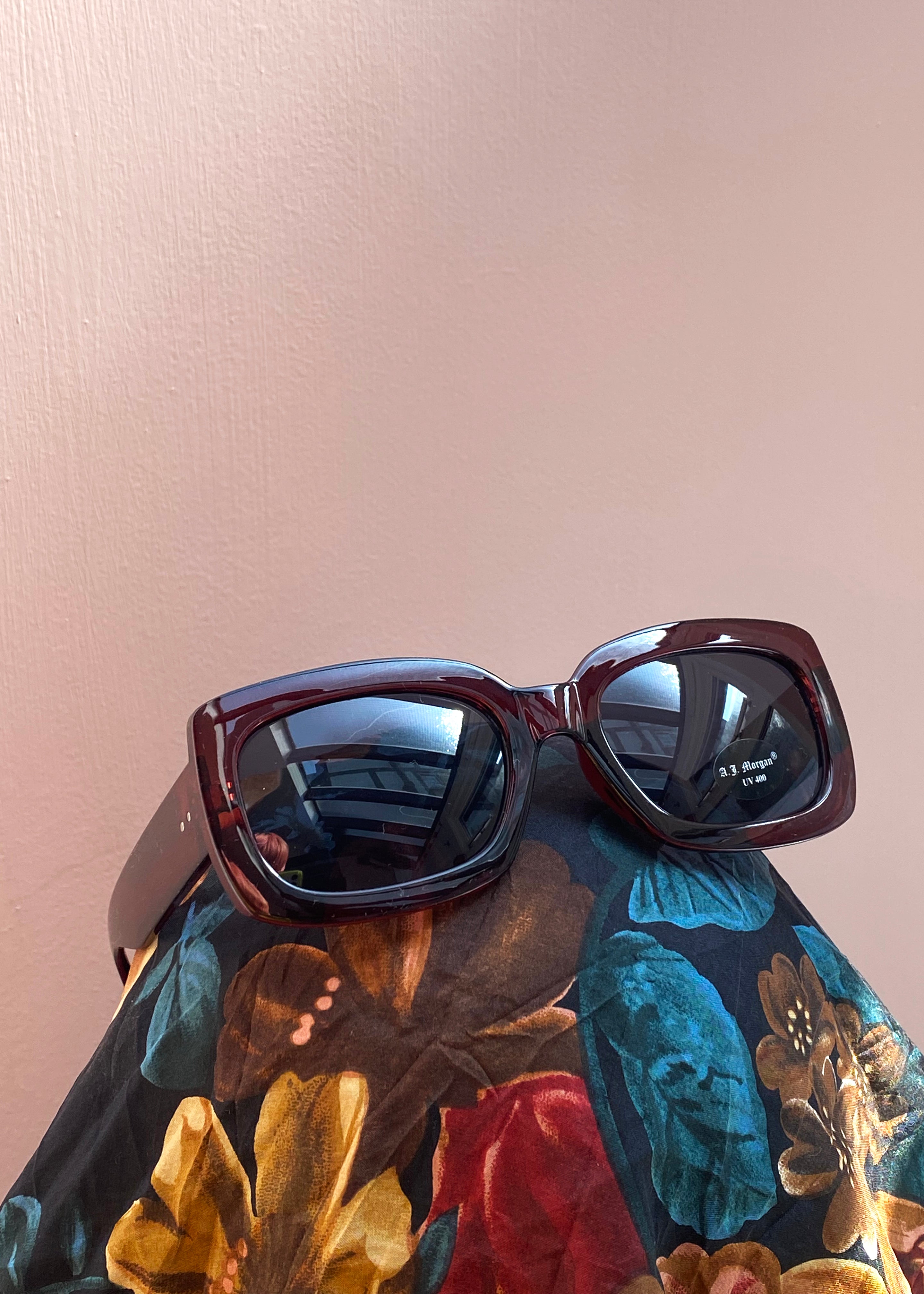 A.J. Morgan Square Shades