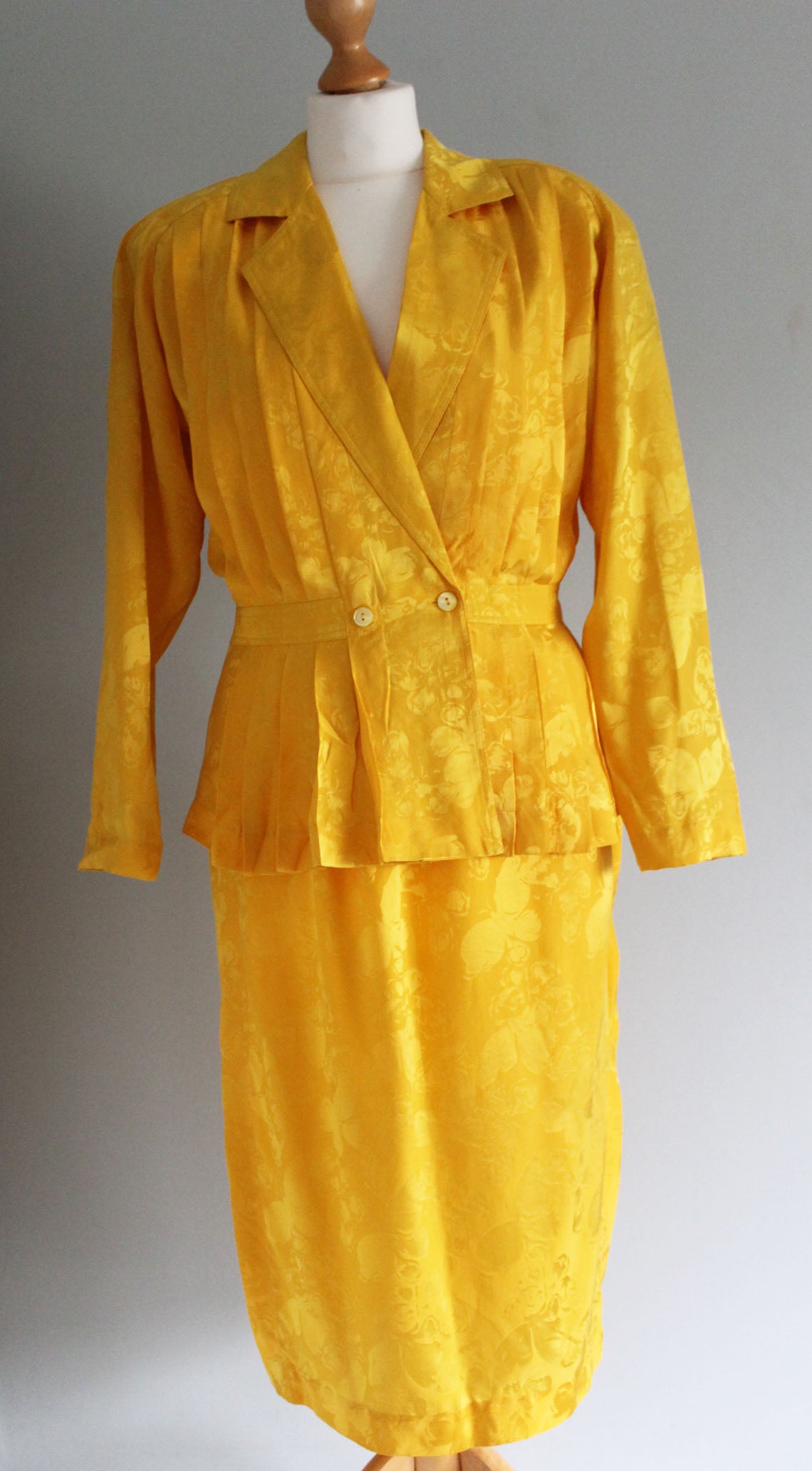 Argenti Yellow Two Piece Suit