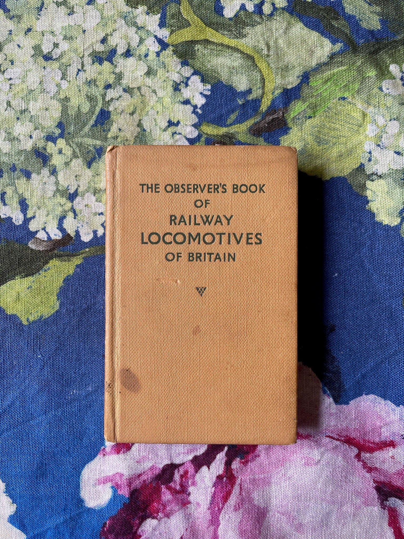 Vintage Observer Pocket Books