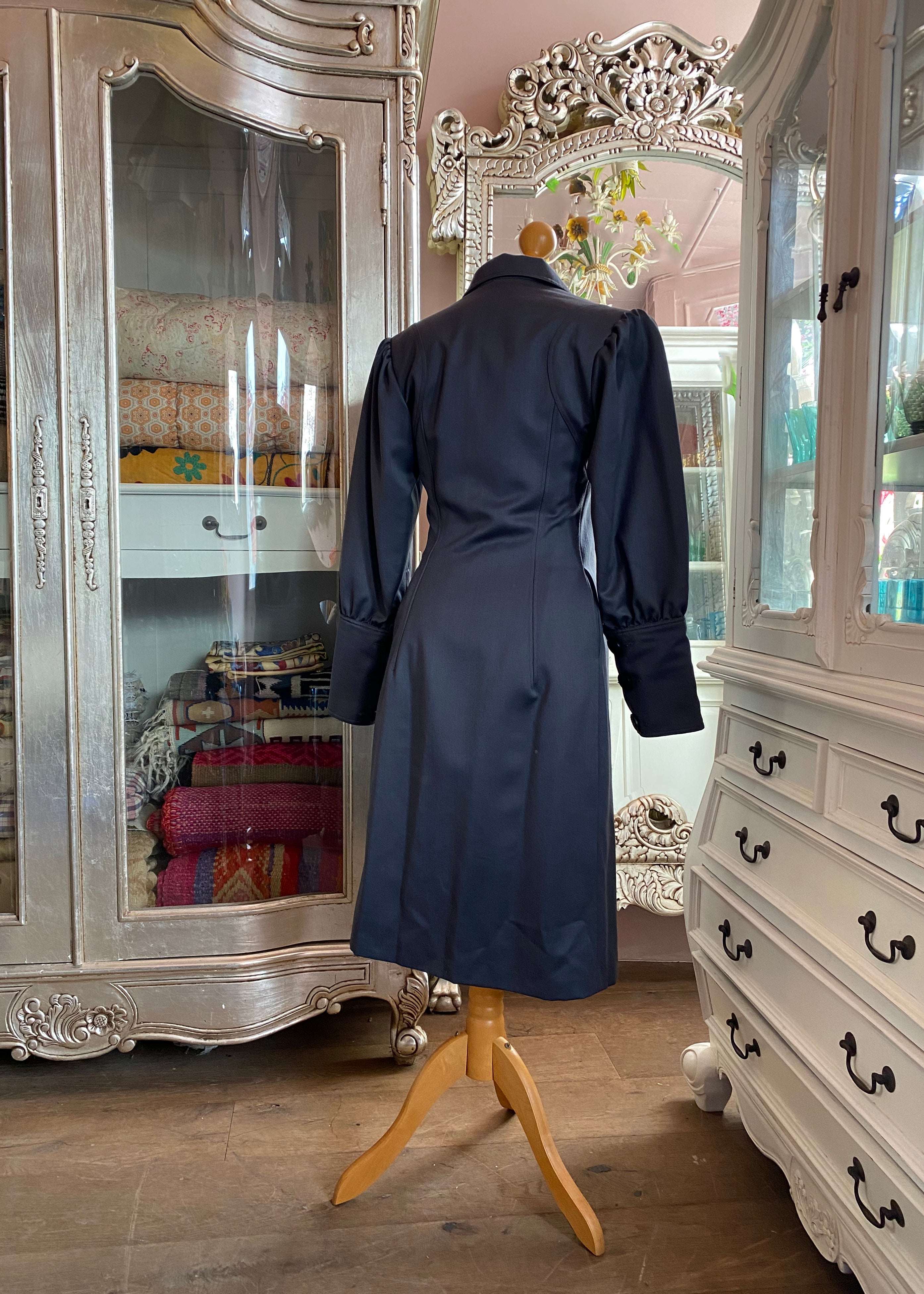 Britt Lintner Grey Puffed Sleeve Coat