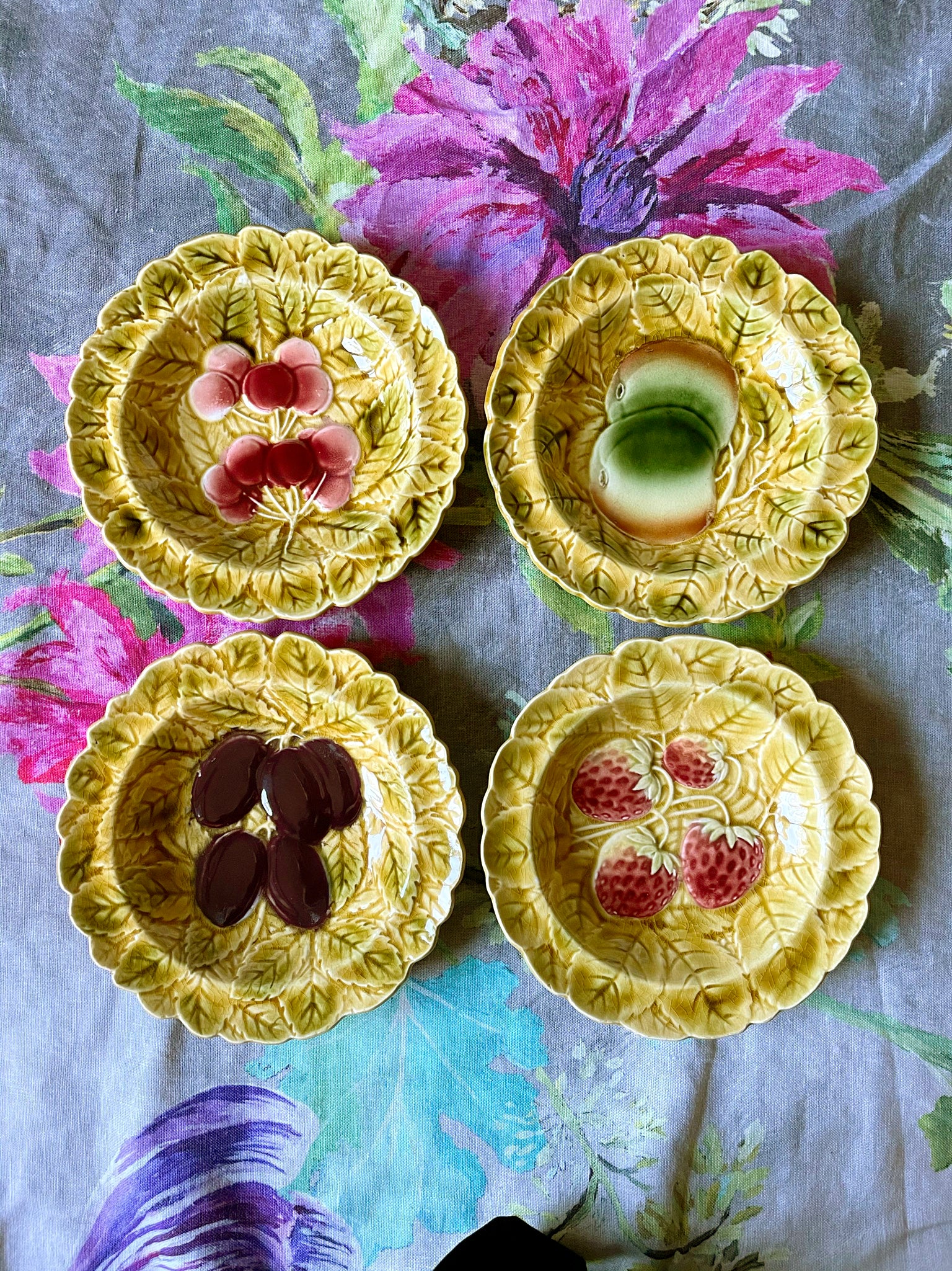 Vintage French Majolica Fruit & Autumn Leaves Bowls Set of 4