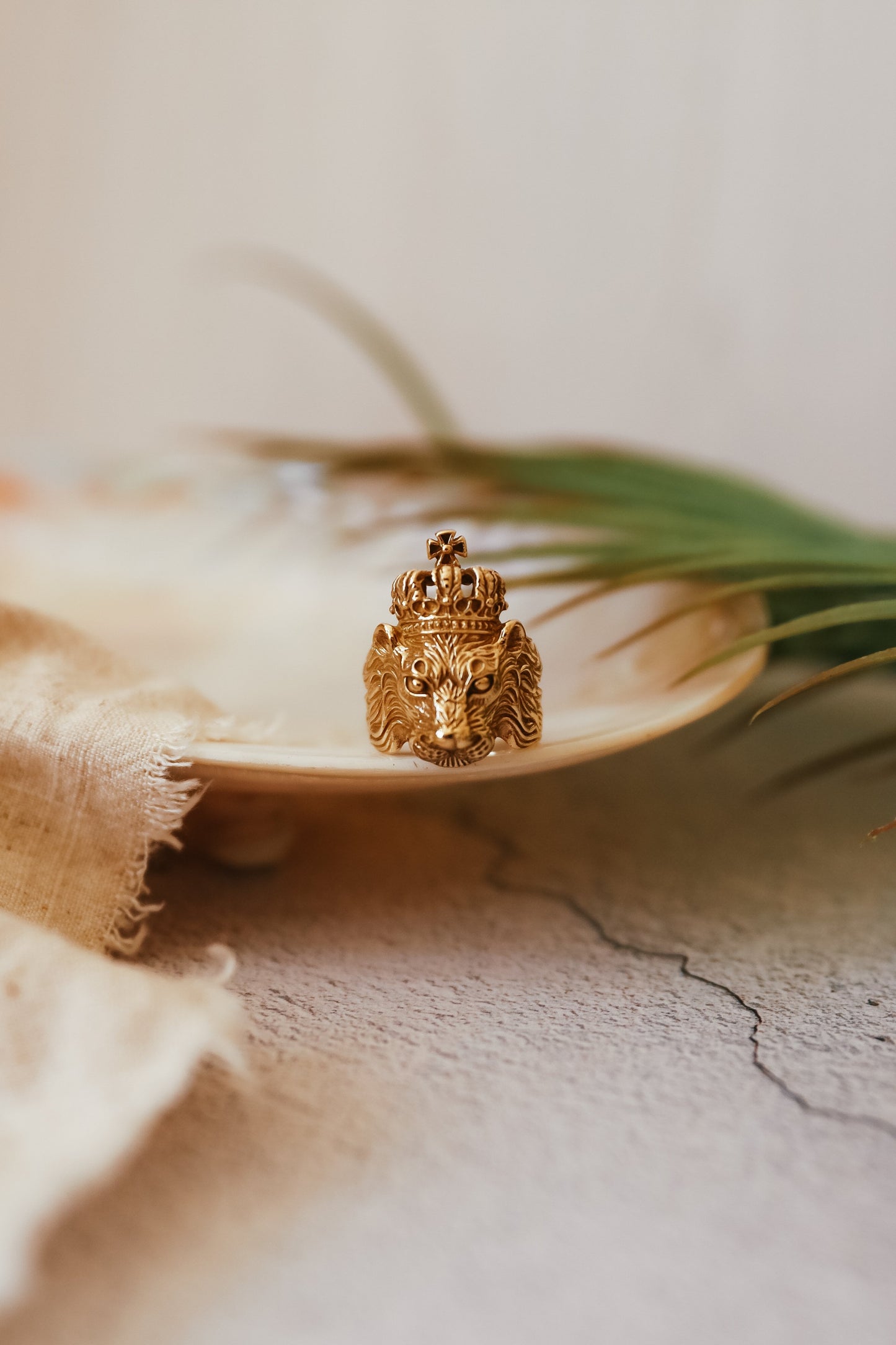 Gold Regal Lion Ring