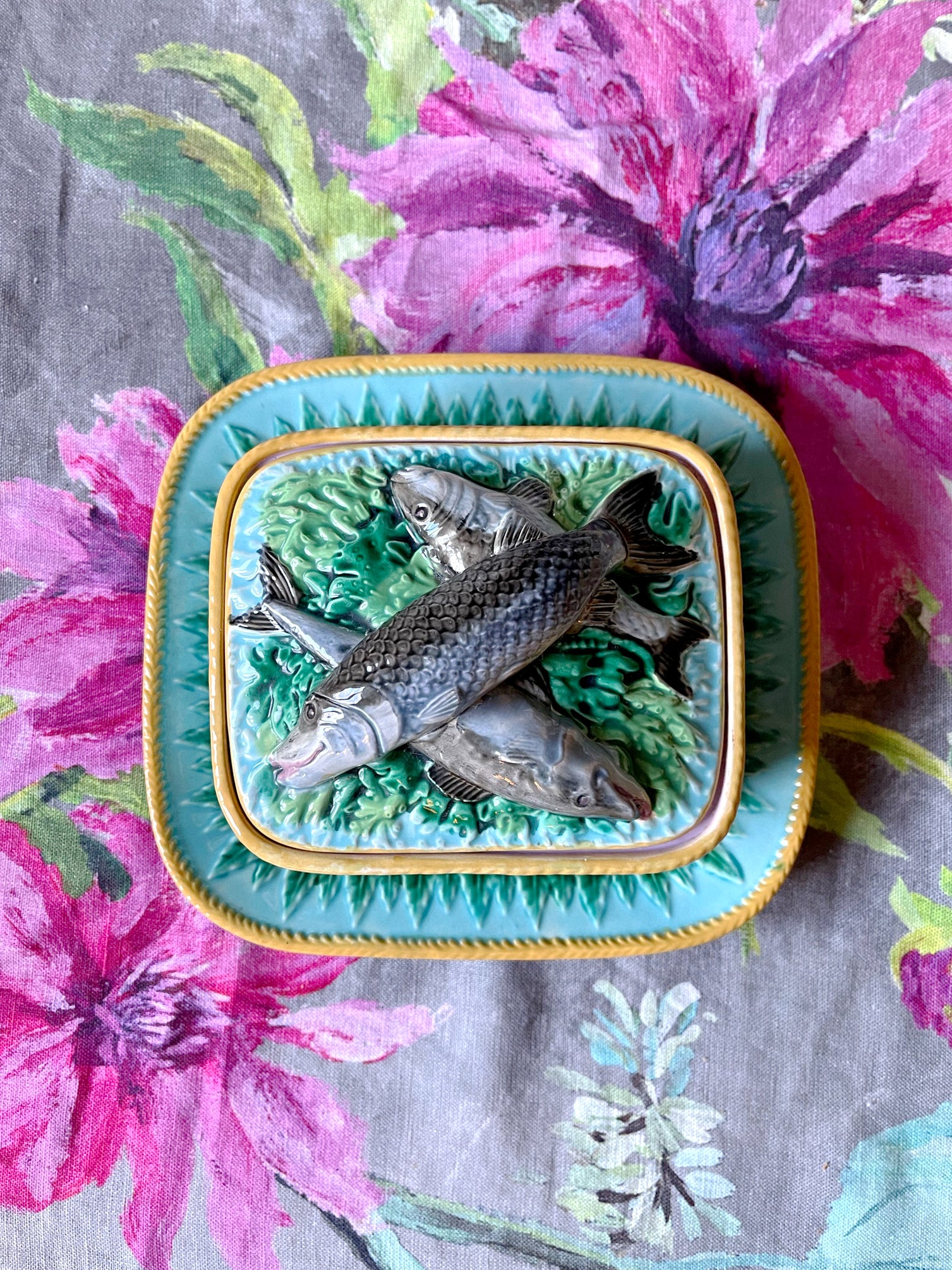 Rare Antique George Jones Sardine Dish with Lid & Plate