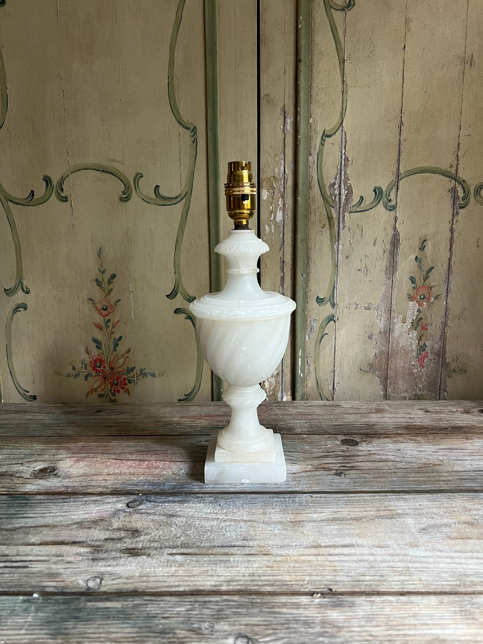 Intricate 20th Century Alabaster Lamp 