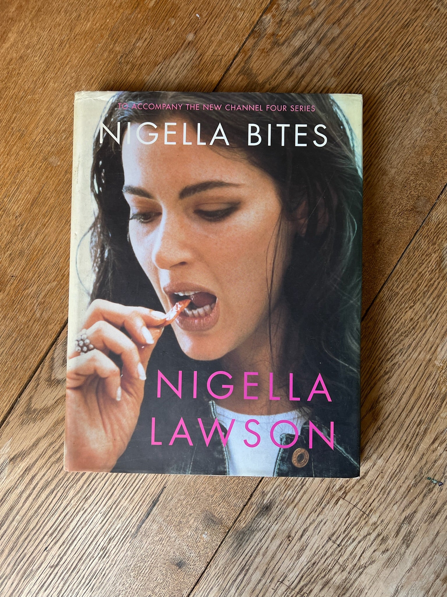 “NIGELLA BITES” Nigella Lawson