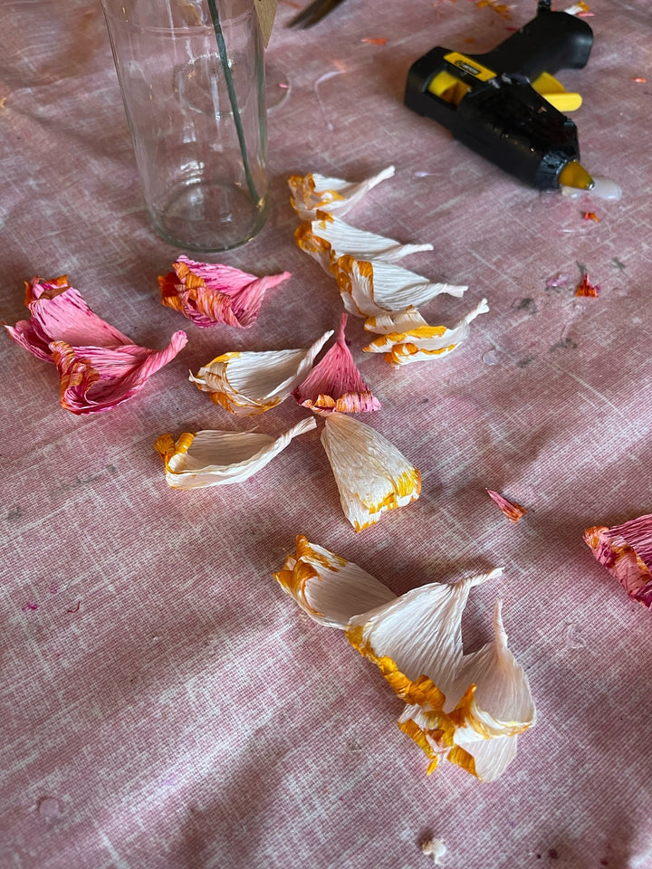 Make a Paper Flower Workshop Brunch &amp; Fizz... 25th Nov. 23