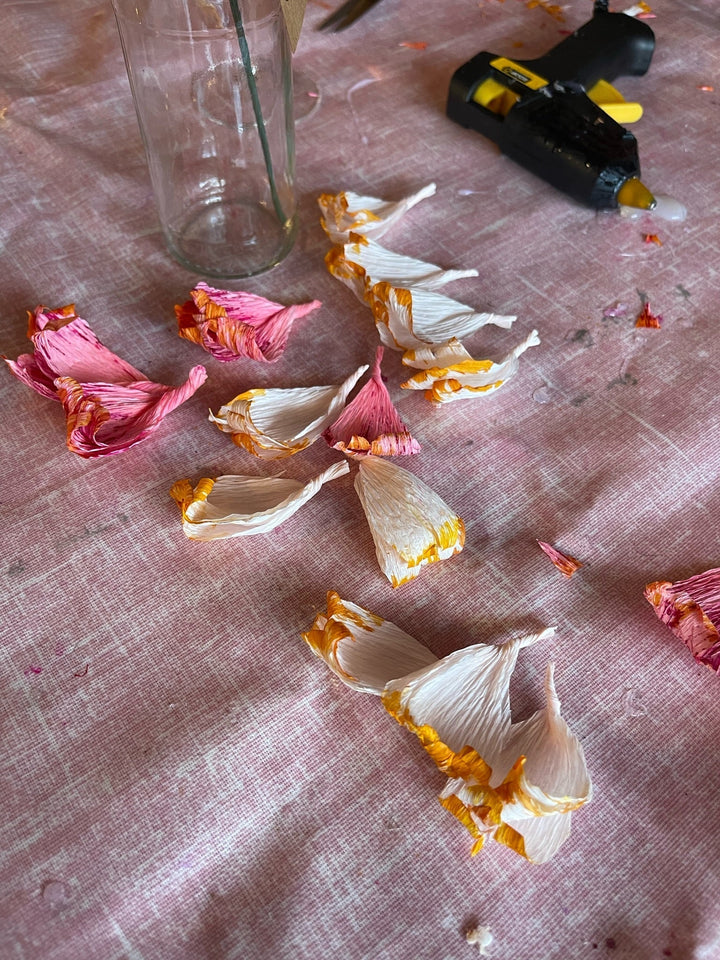 Make a Paper Flower Workshop Brunch &amp; Fizz... 25th Nov. 23
