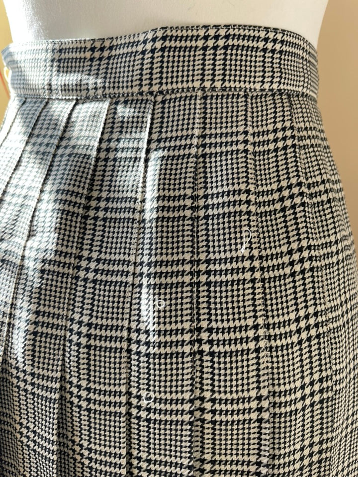 Vintage Dog Tooth Pleated skirt by Gaston &amp; Jaunet Paris