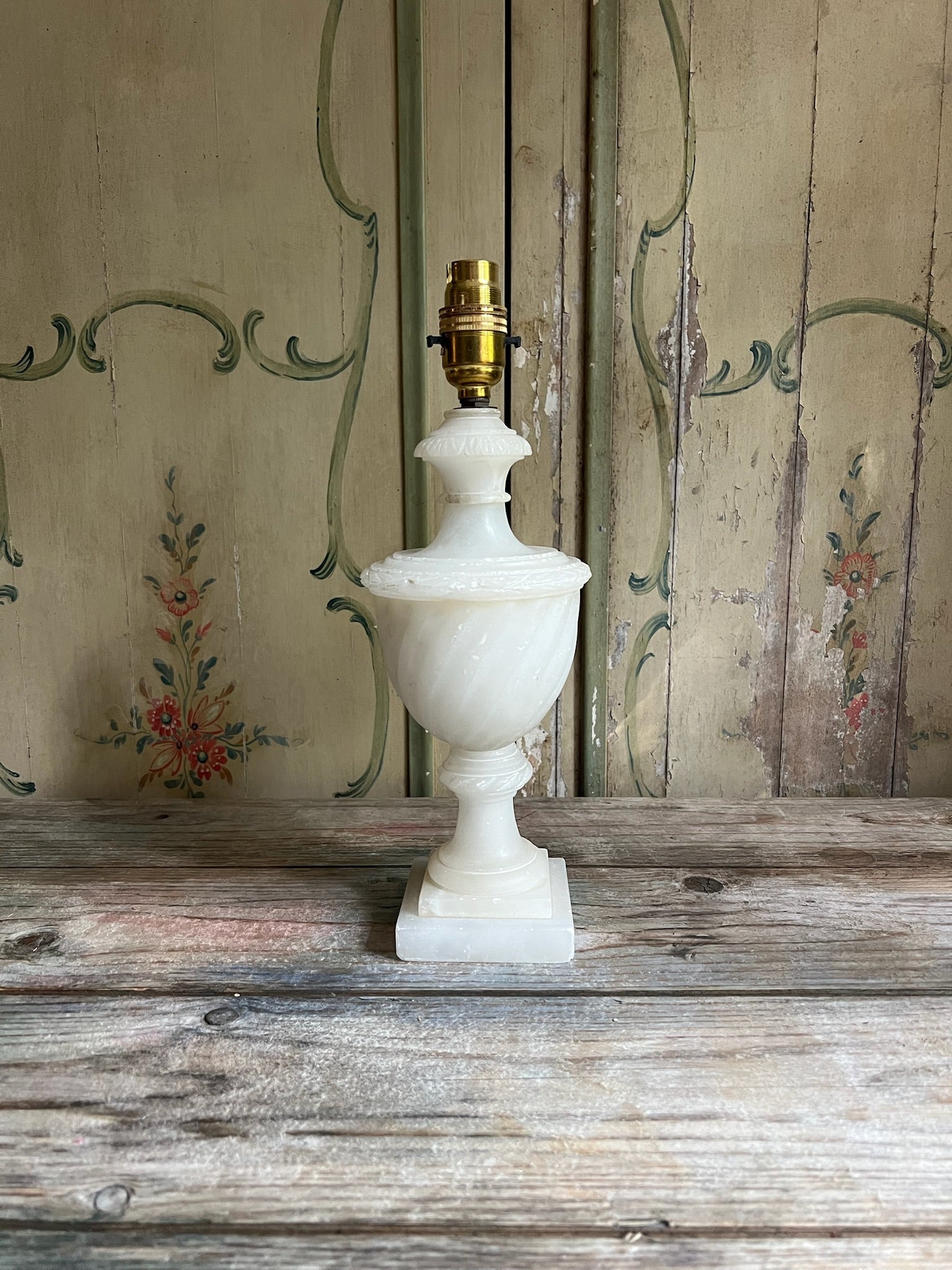 Intricate 20th Century Alabaster Lamp 