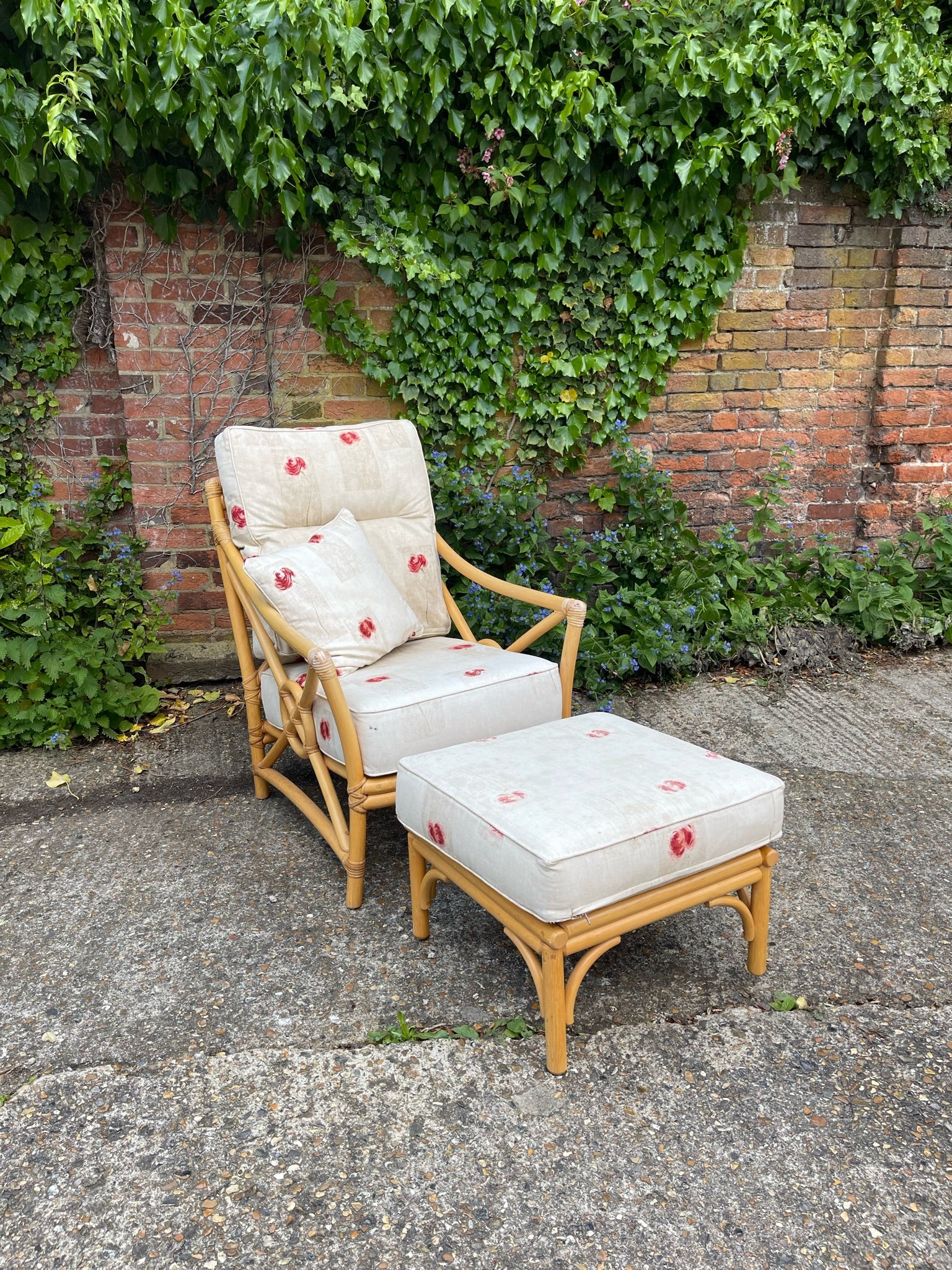 Angraves Bamboo Chair with Footstool