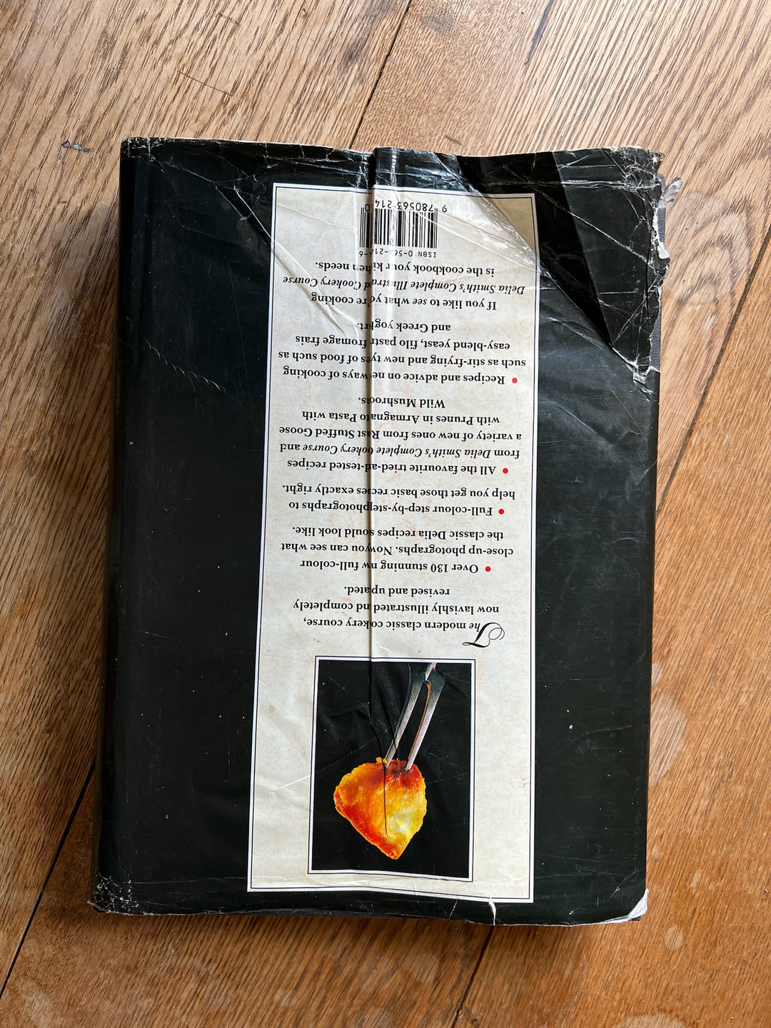 ‘DELIA SMITHS, Complete illustrated cookery course’