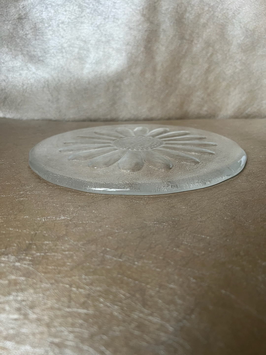 Dartington Daisy Glass Plaque