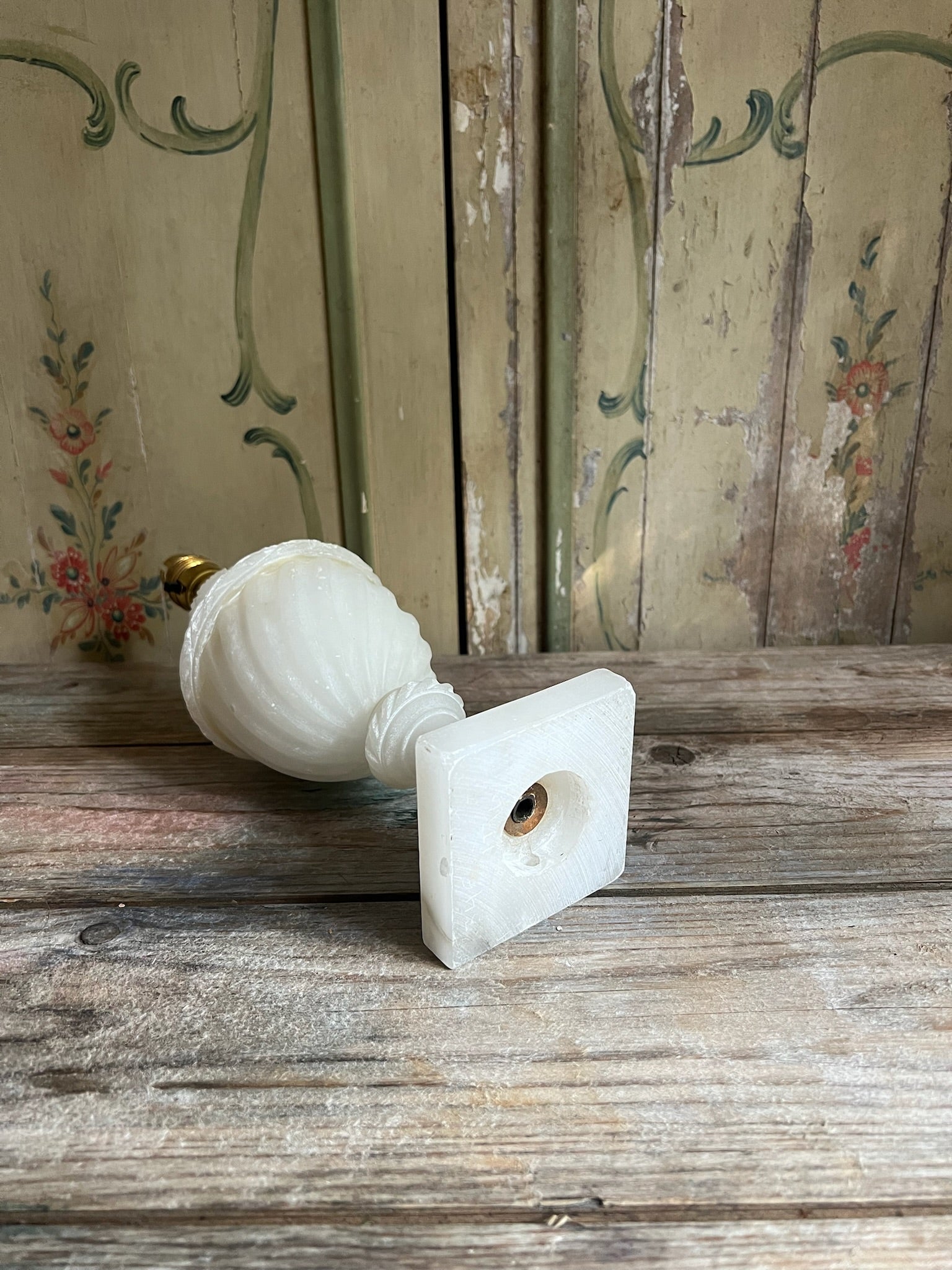 Intricate 20th Century Alabaster Lamp 