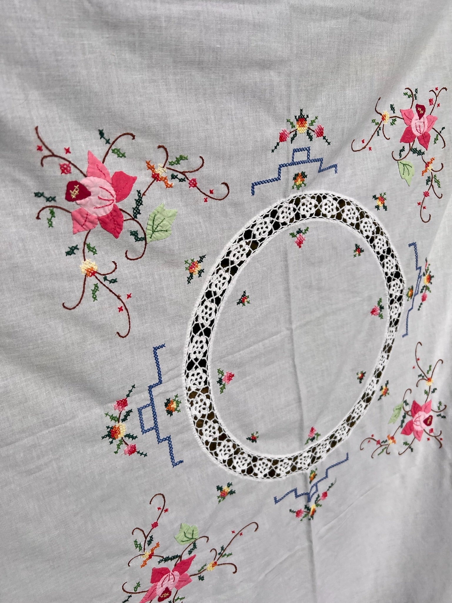 Lace Rose - Embroidered Tablecloth