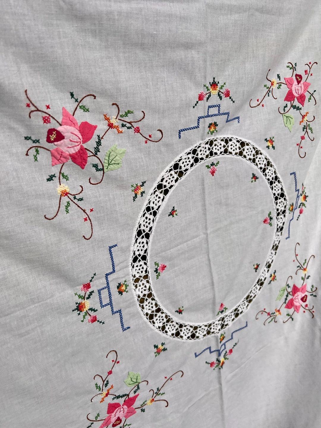 Lace Rose - Embroidered Tablecloth
