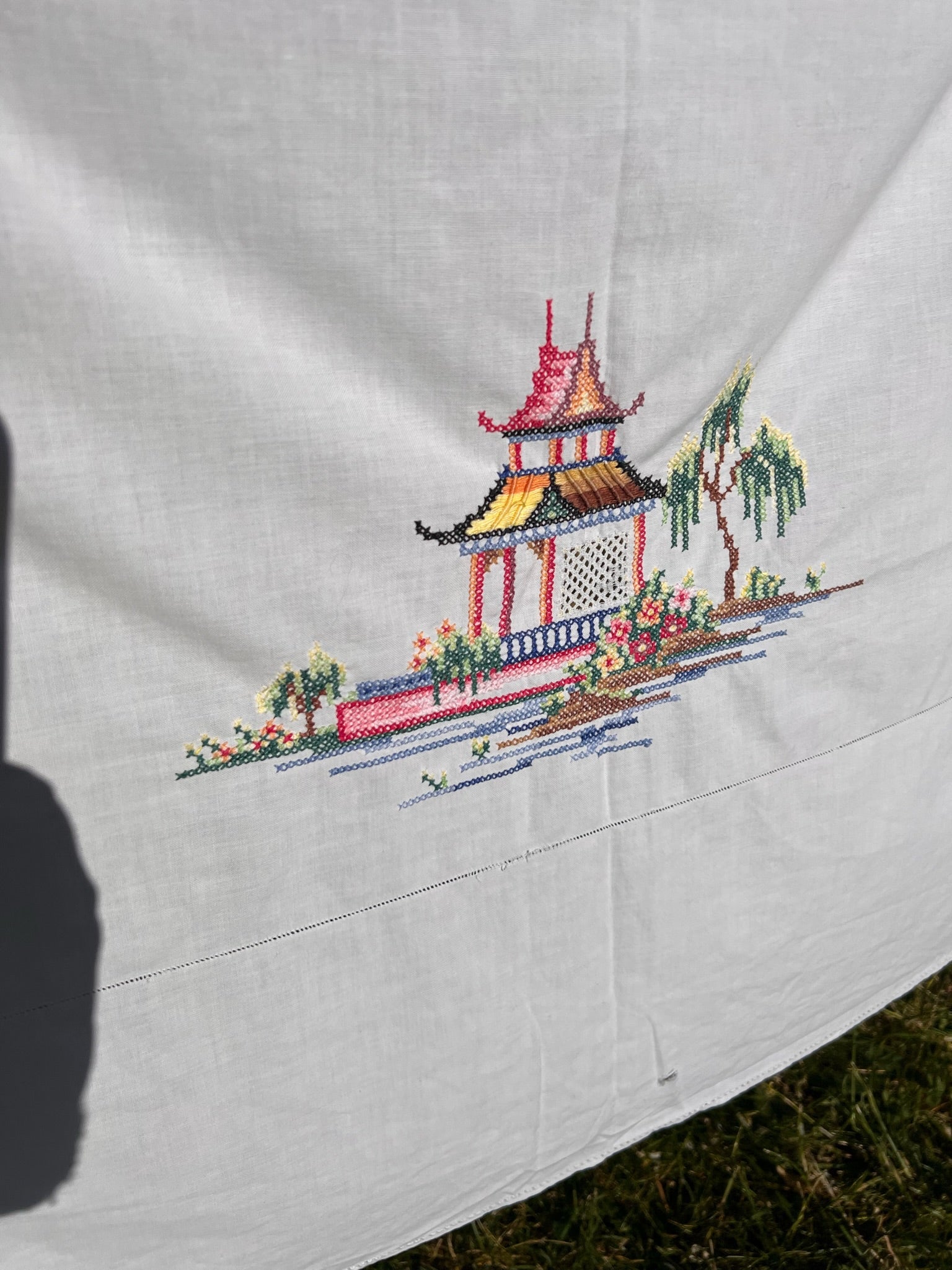 Pagoda - Embroidered Tablecloth