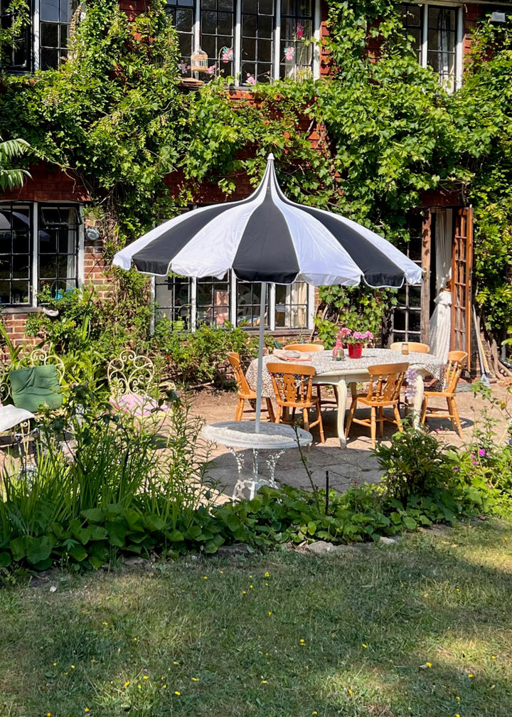 Pagoda Garden Parasol - Black &amp; White