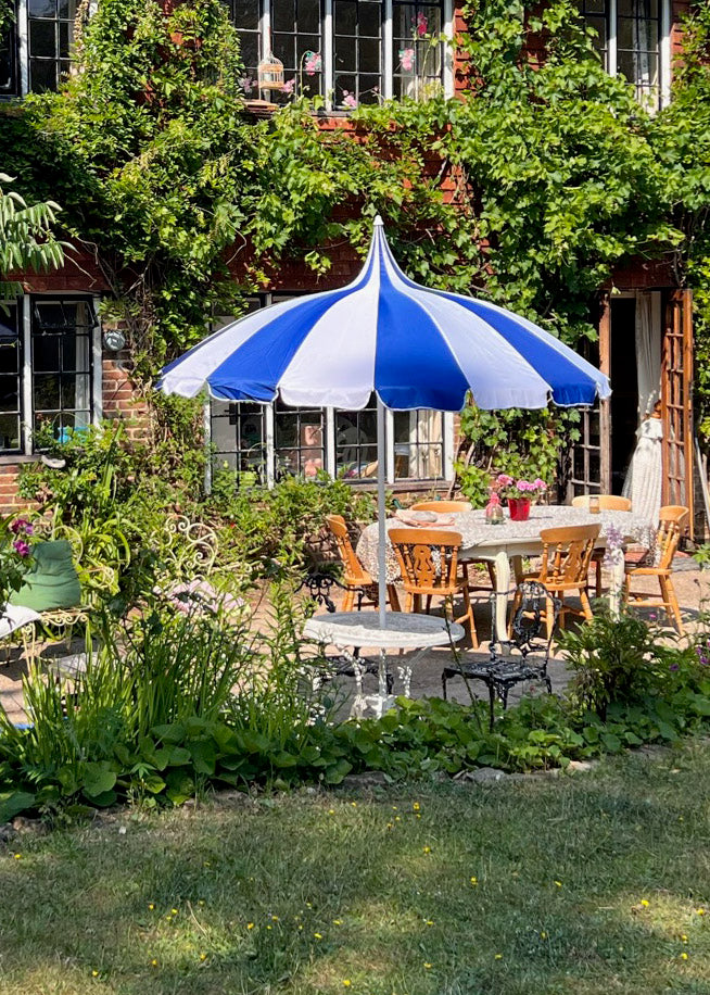 Pagoda Garden Parasol - Blue &amp; White