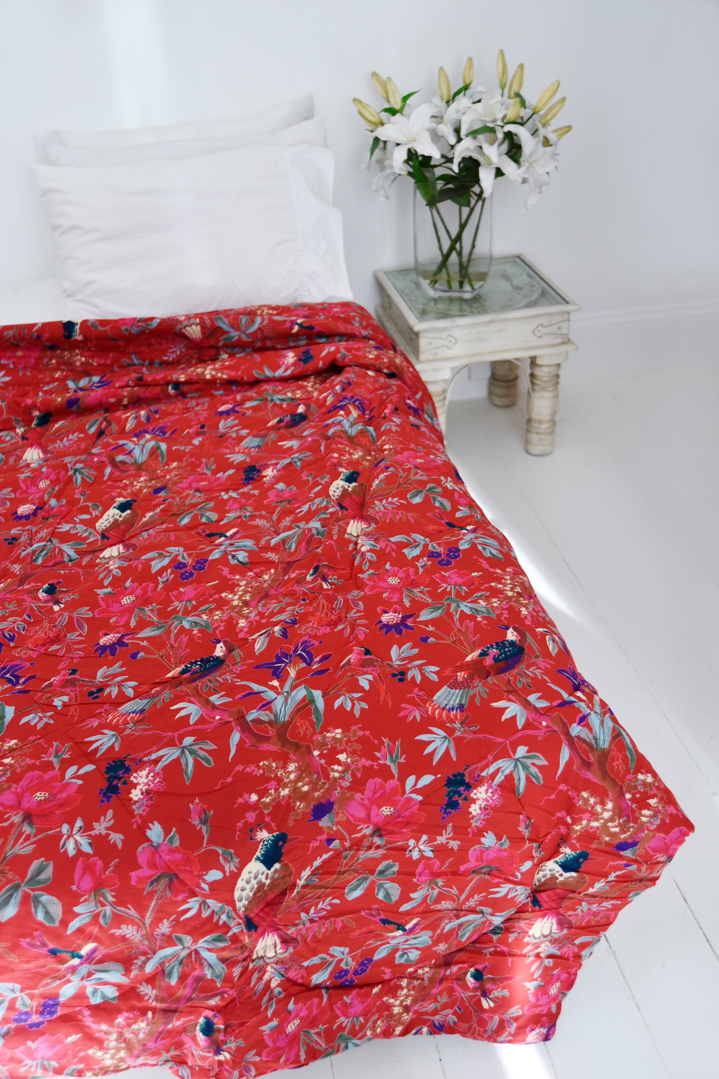 Red Exotic Bird Print Quilt