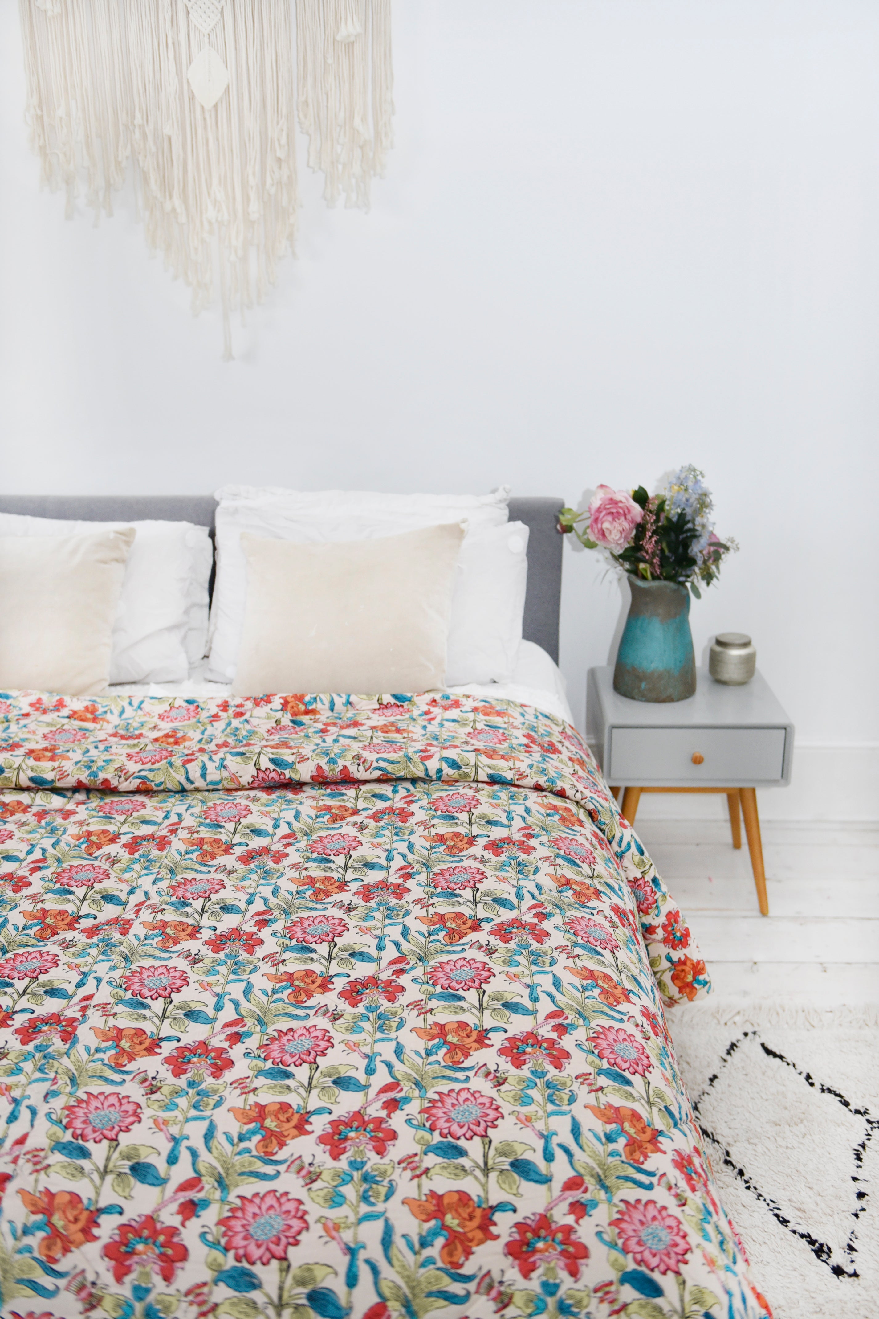 Floral Garden Print Quilt/Throw