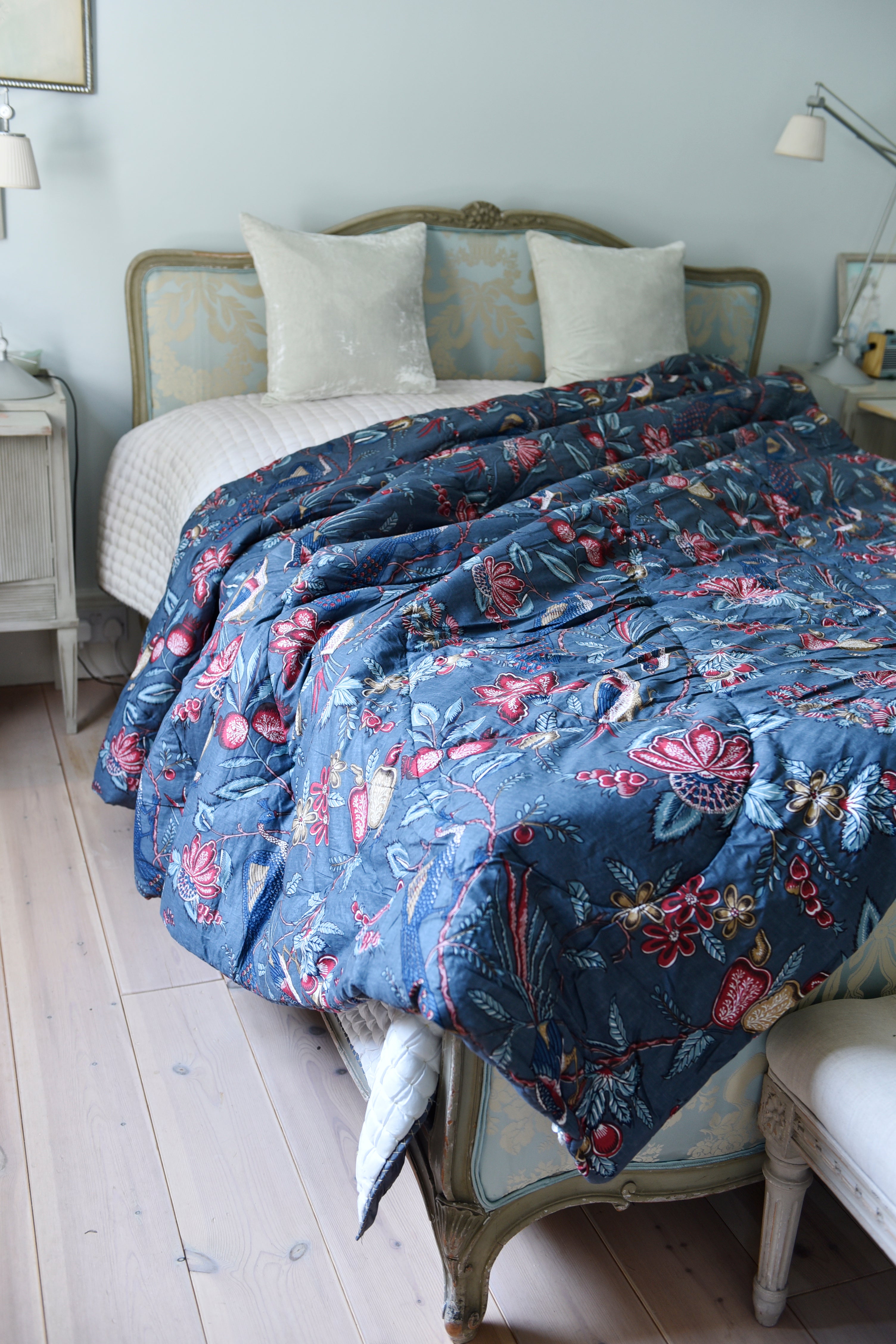 Blue Floral Exotic Bird Print Quilt