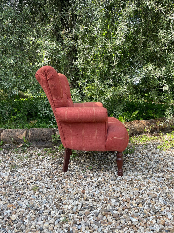 Red Button Back Chair