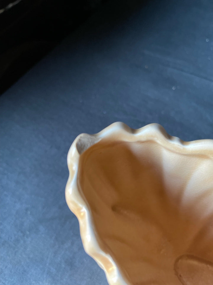 Sylvac Hyacinth Beige Vase