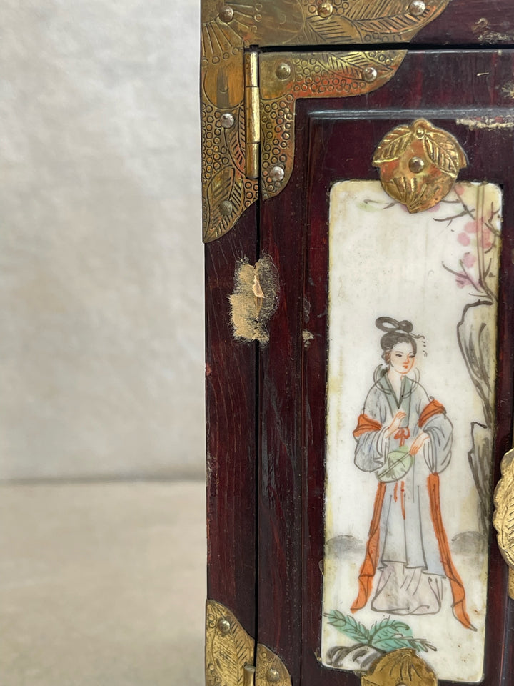 Vintage Chinese Jewellery Box