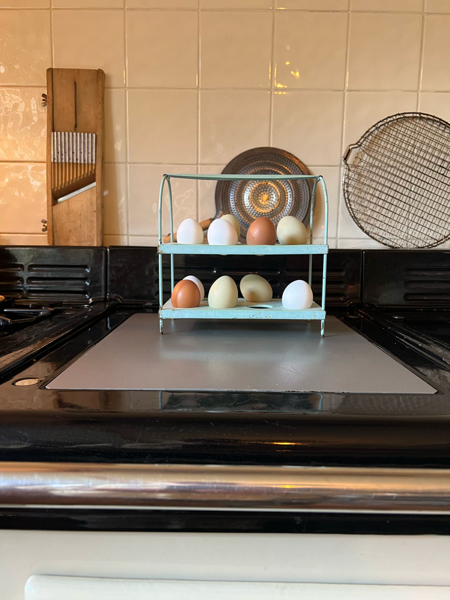 Vintage Duck Egg Green Metal Tiered 16 x Egg Rack