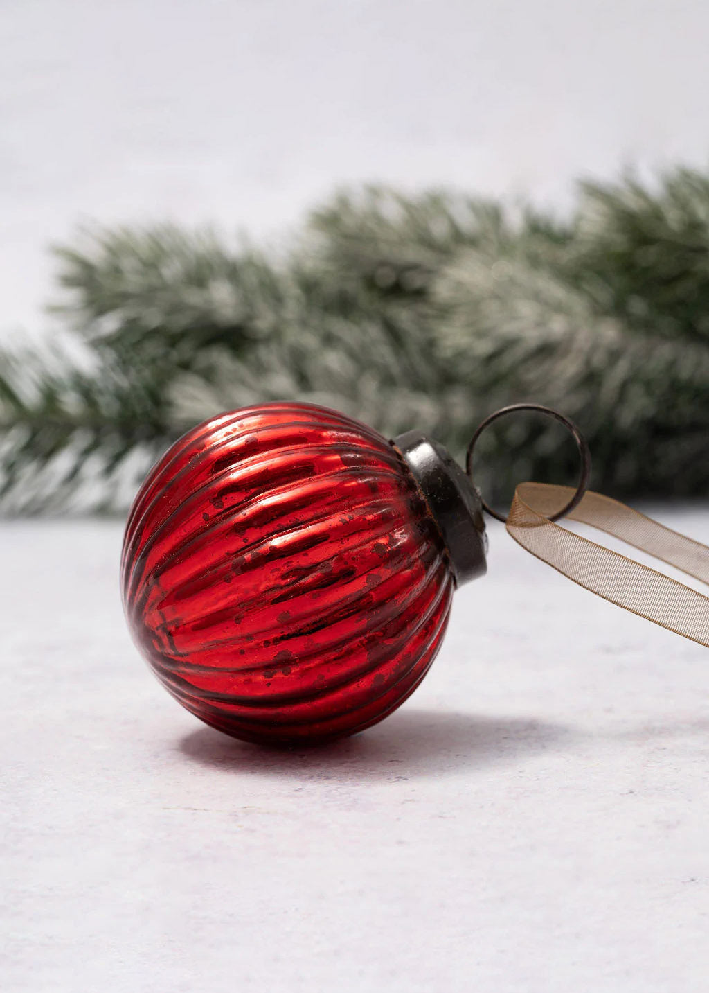 Ribbed Glass Baubles 2"