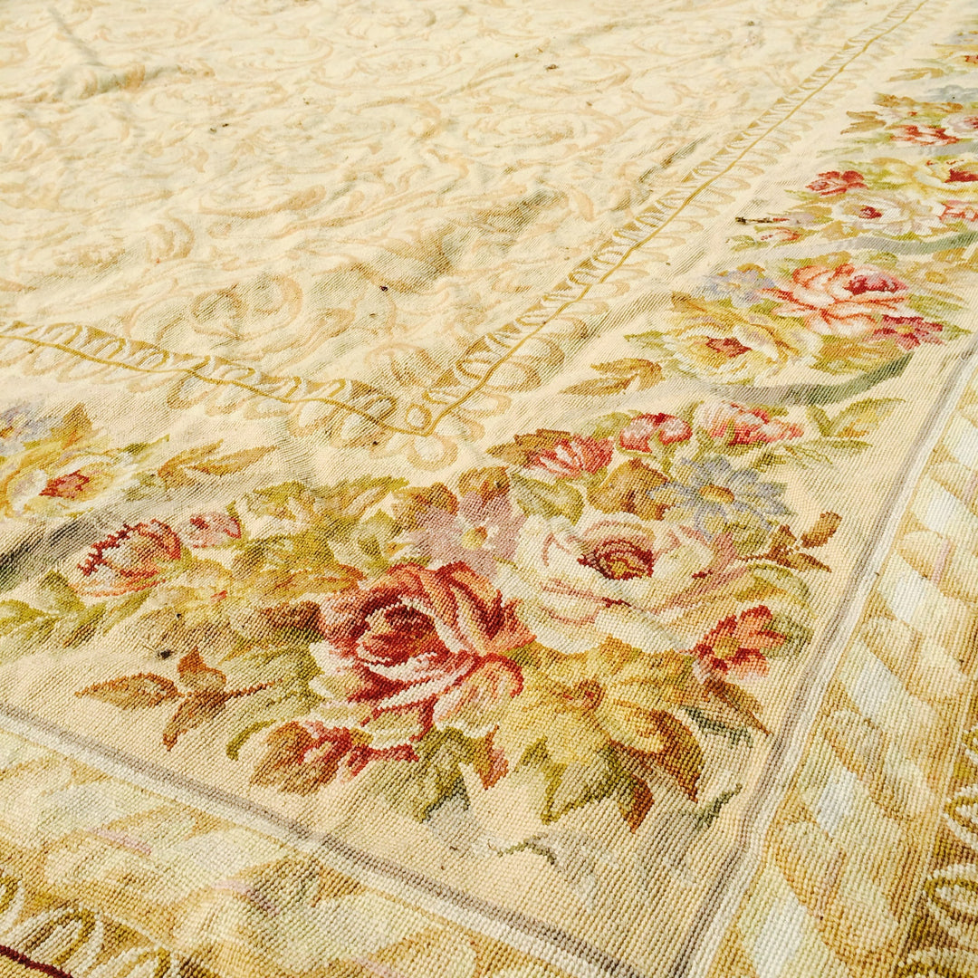 Stark Carpet Aubusson Rug 3 x 4m