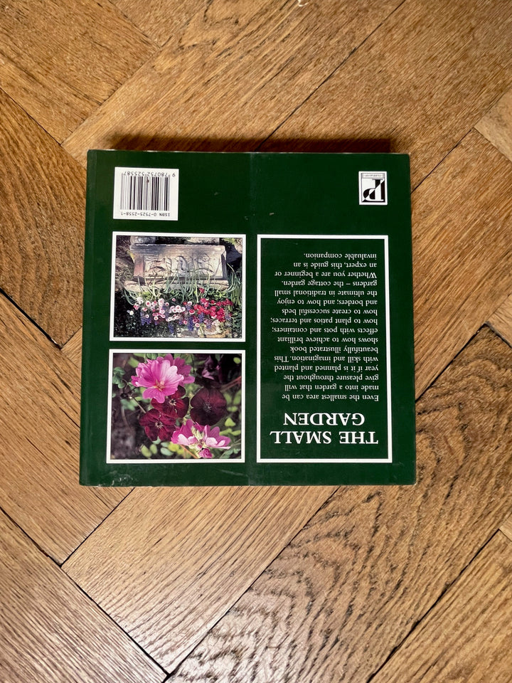 The Small Garden - Sue &amp; Robert Norman