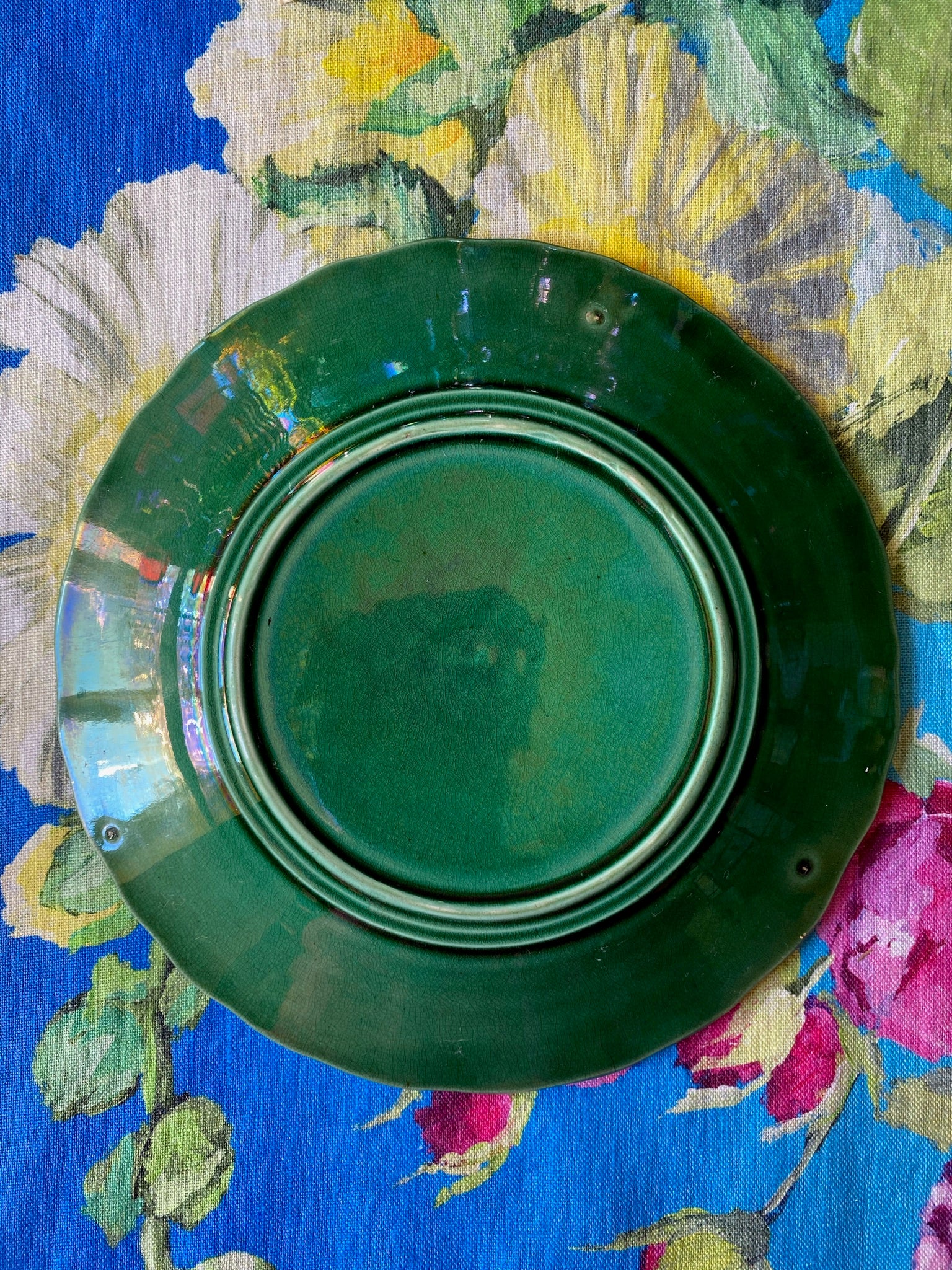 Antique Green Majolica Strawberry Bush Plate