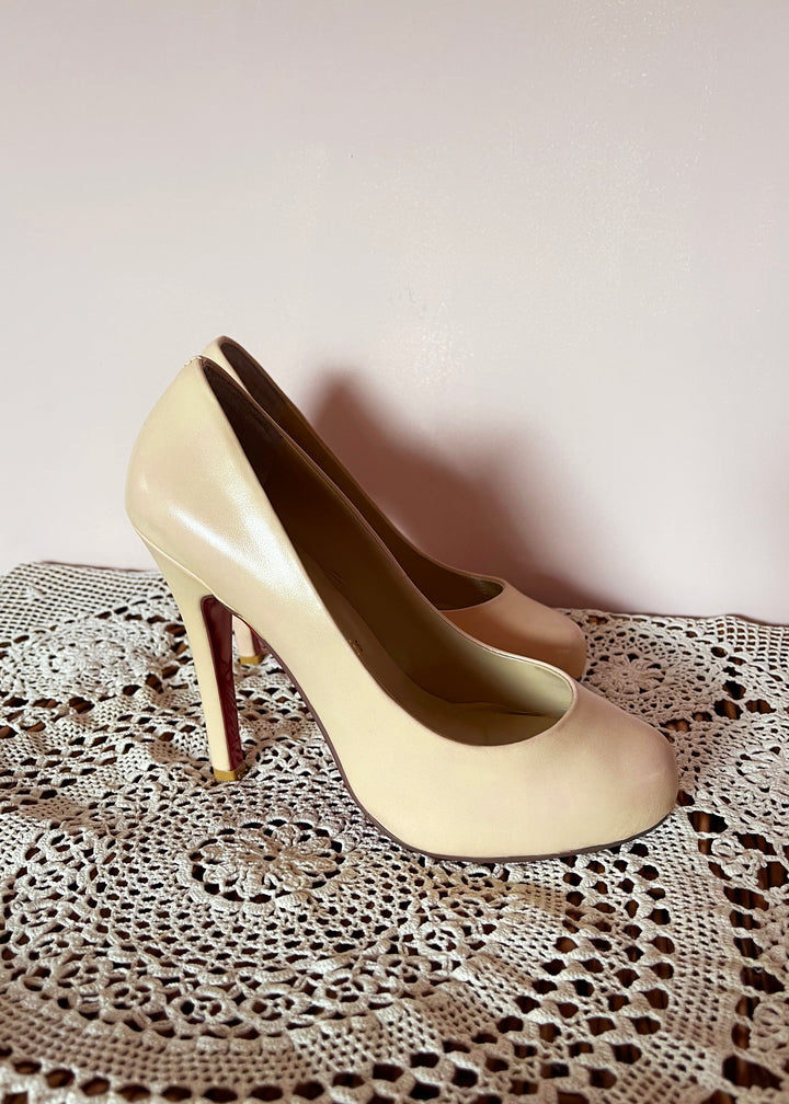 Christian Louboutin Ron Ron Nude Pump