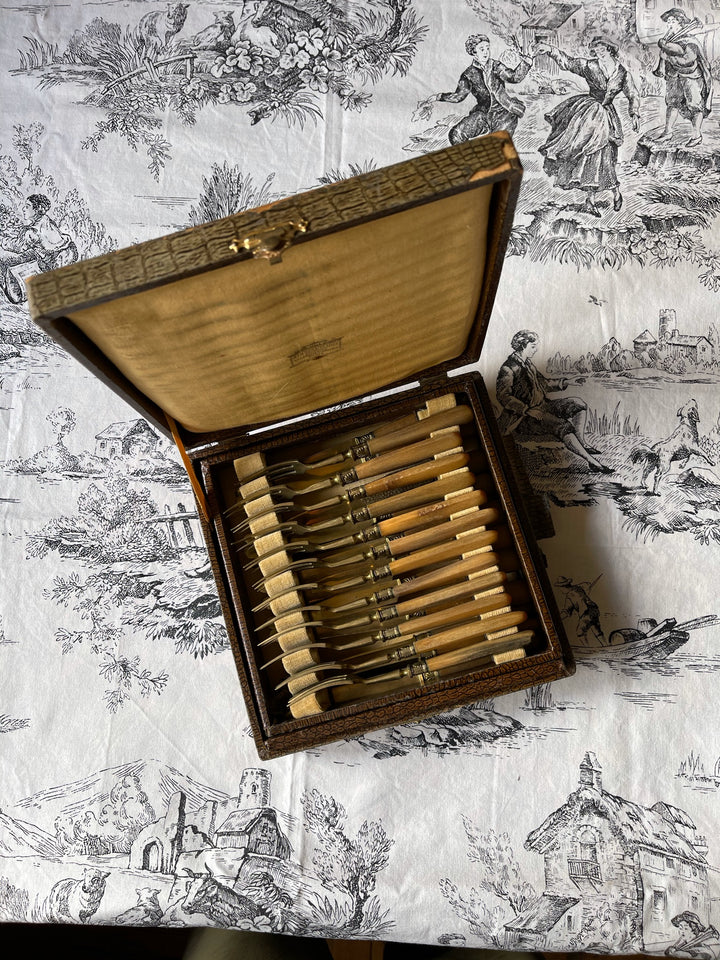 Vintage French Cutlery Canteen 24 Piece Brass &amp; Horn Handles