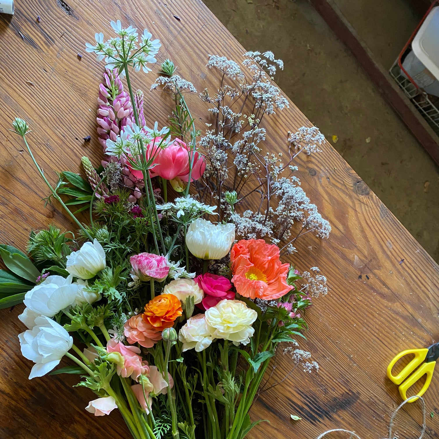DIY Flower Arrangement - Starter Bucket