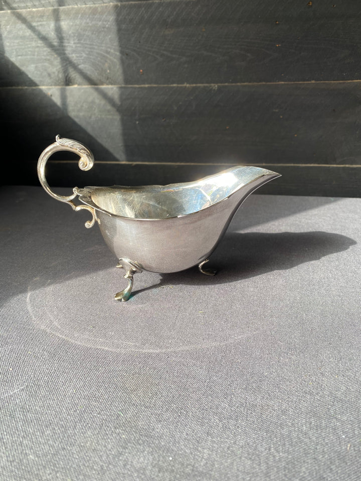 Mappin &amp; Webb Silver Sauceboat with Feet