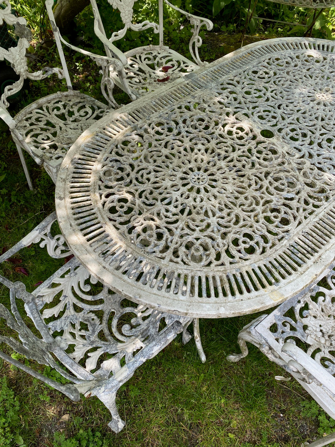 Antique White French Cast Aluminium Table &amp; Chairs