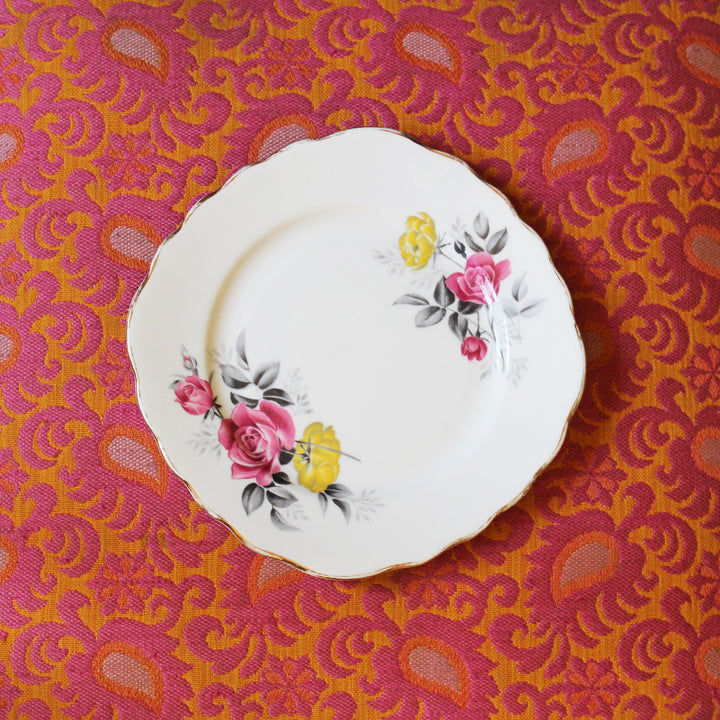 Mix match side plates x 6