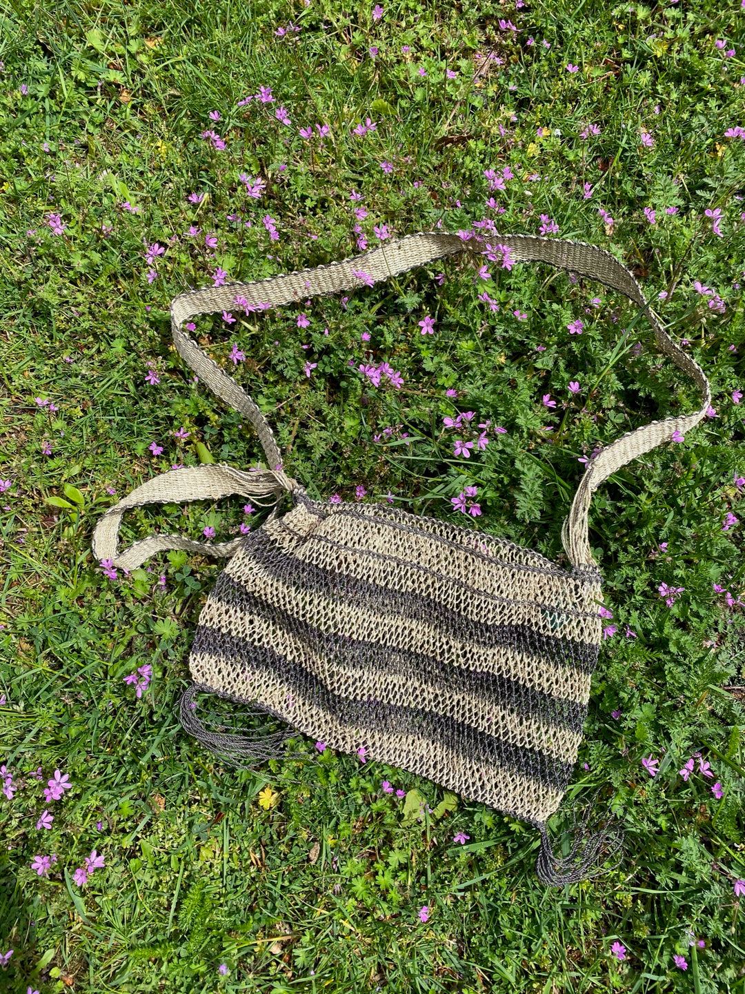Junglevine Noy Tote Bag