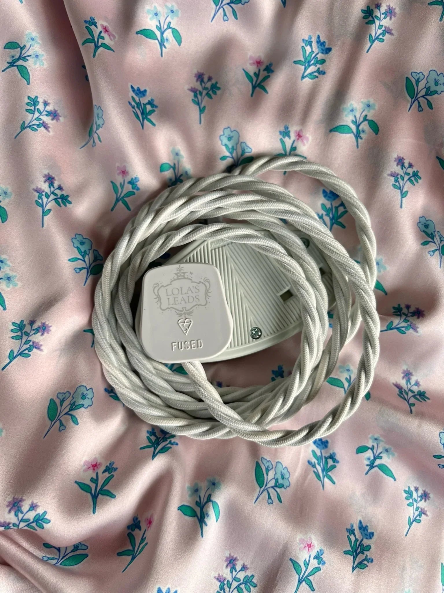Lola's Leads Milk White Fabric Covered Extension Cable